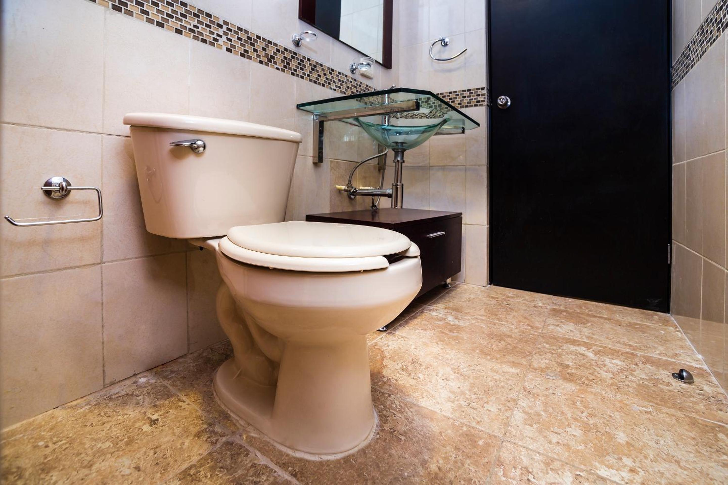 King Suite - Photo 2