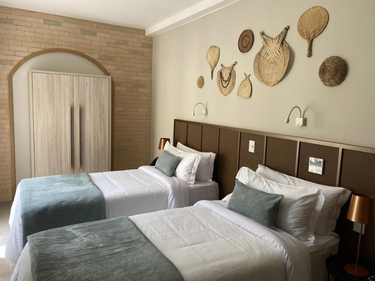 Standard Twin Room - Photo 2