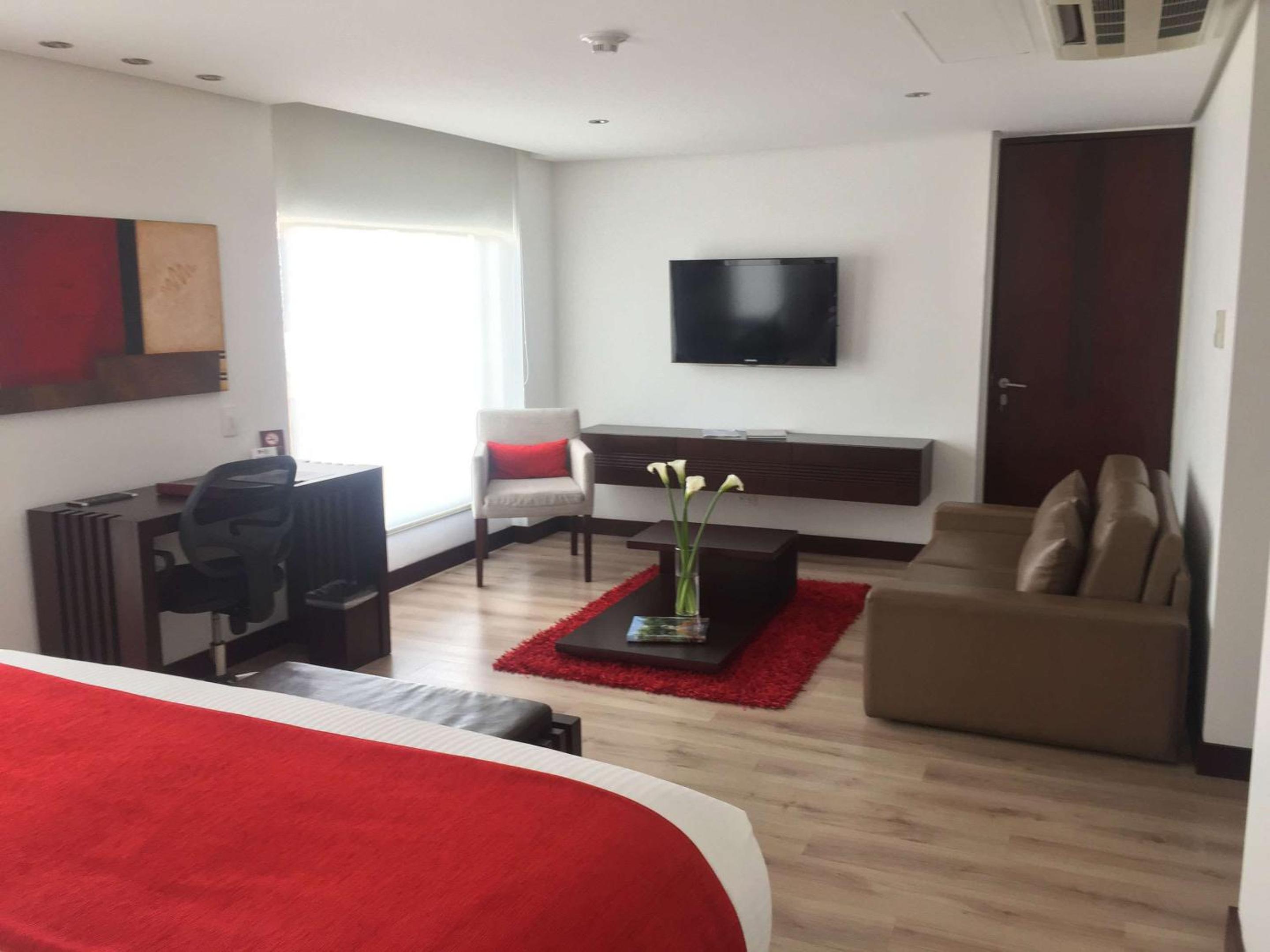 King Suite - Photo 5