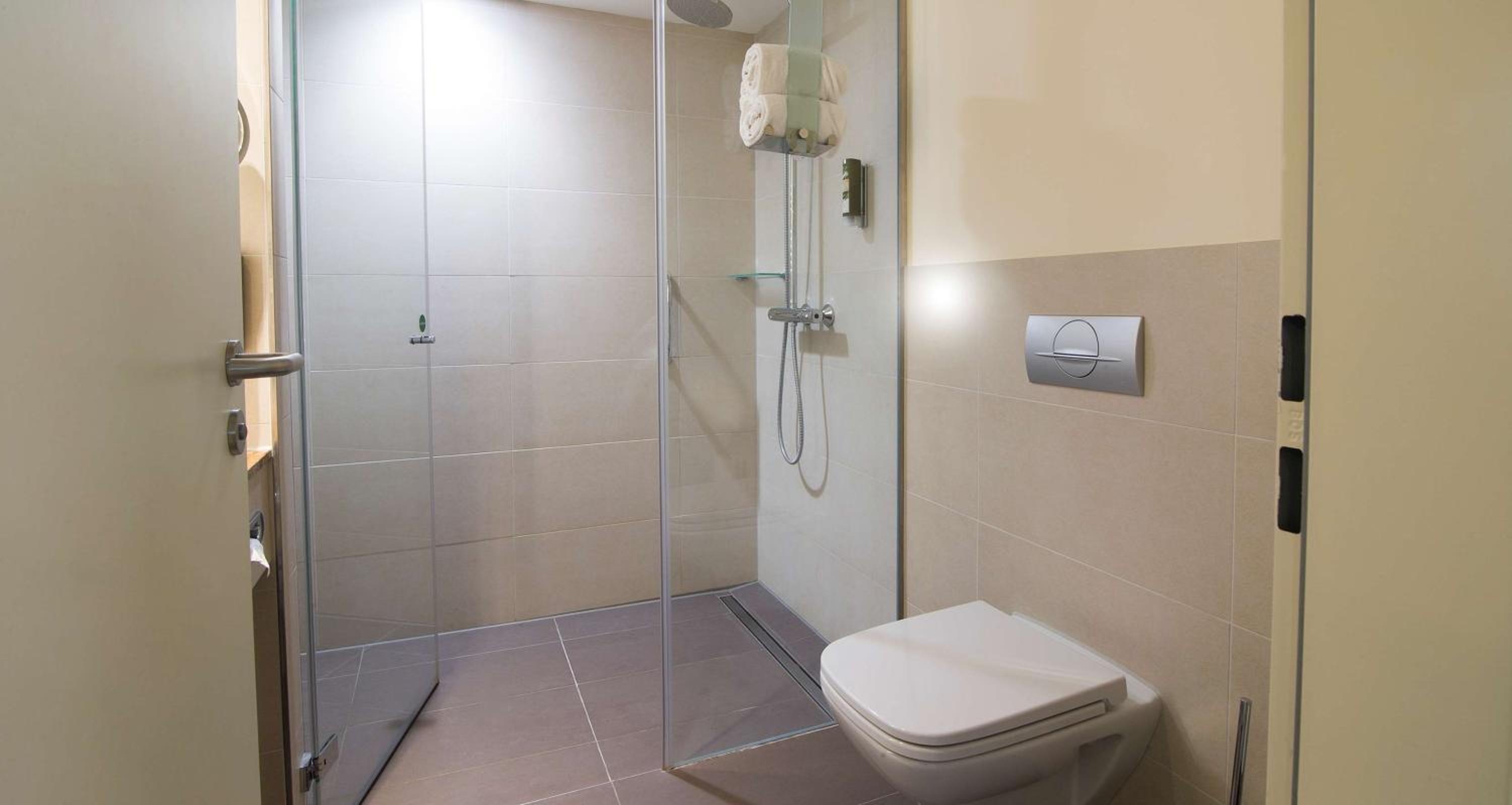 Suite with Two Single Beds and Sofa Bed photo 2