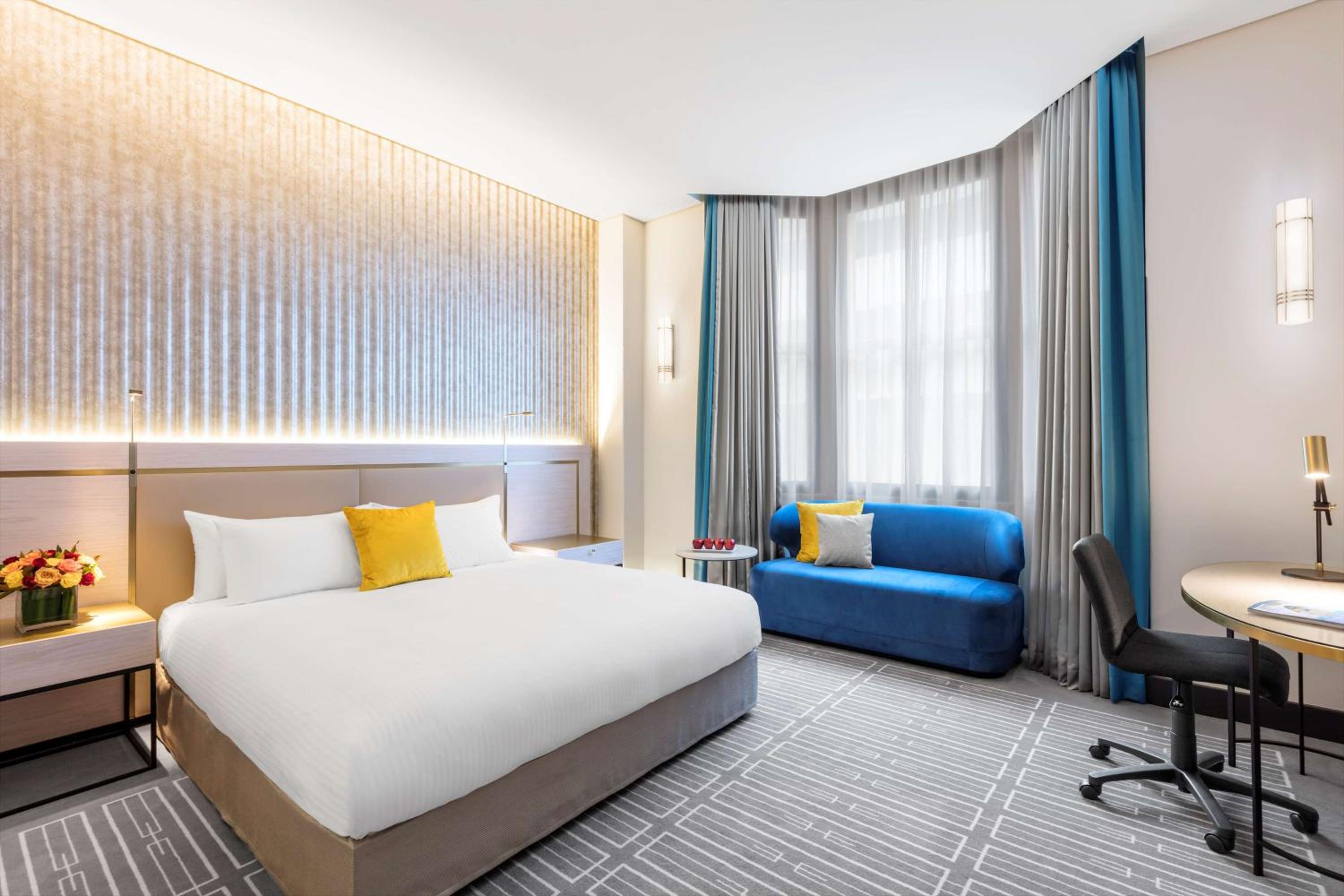 Deluxe King Room - Photo 5