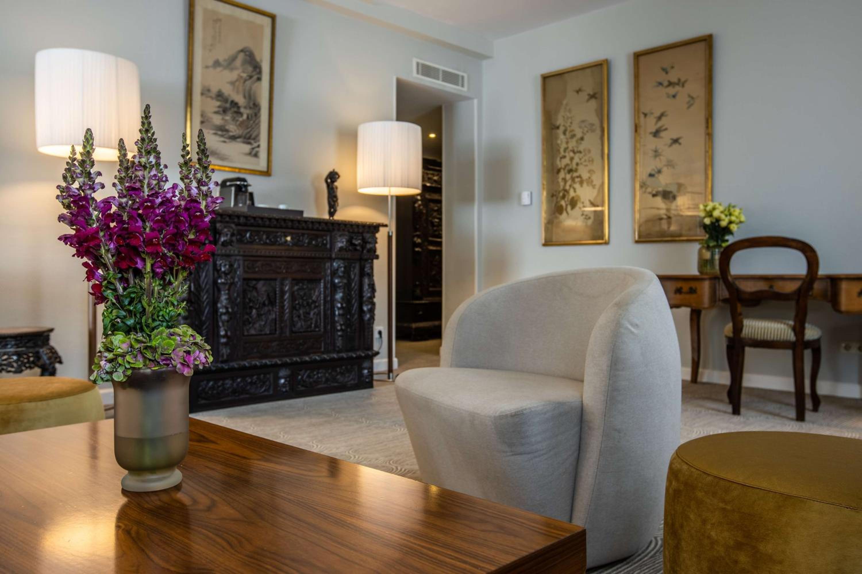 Suite - Photo 4