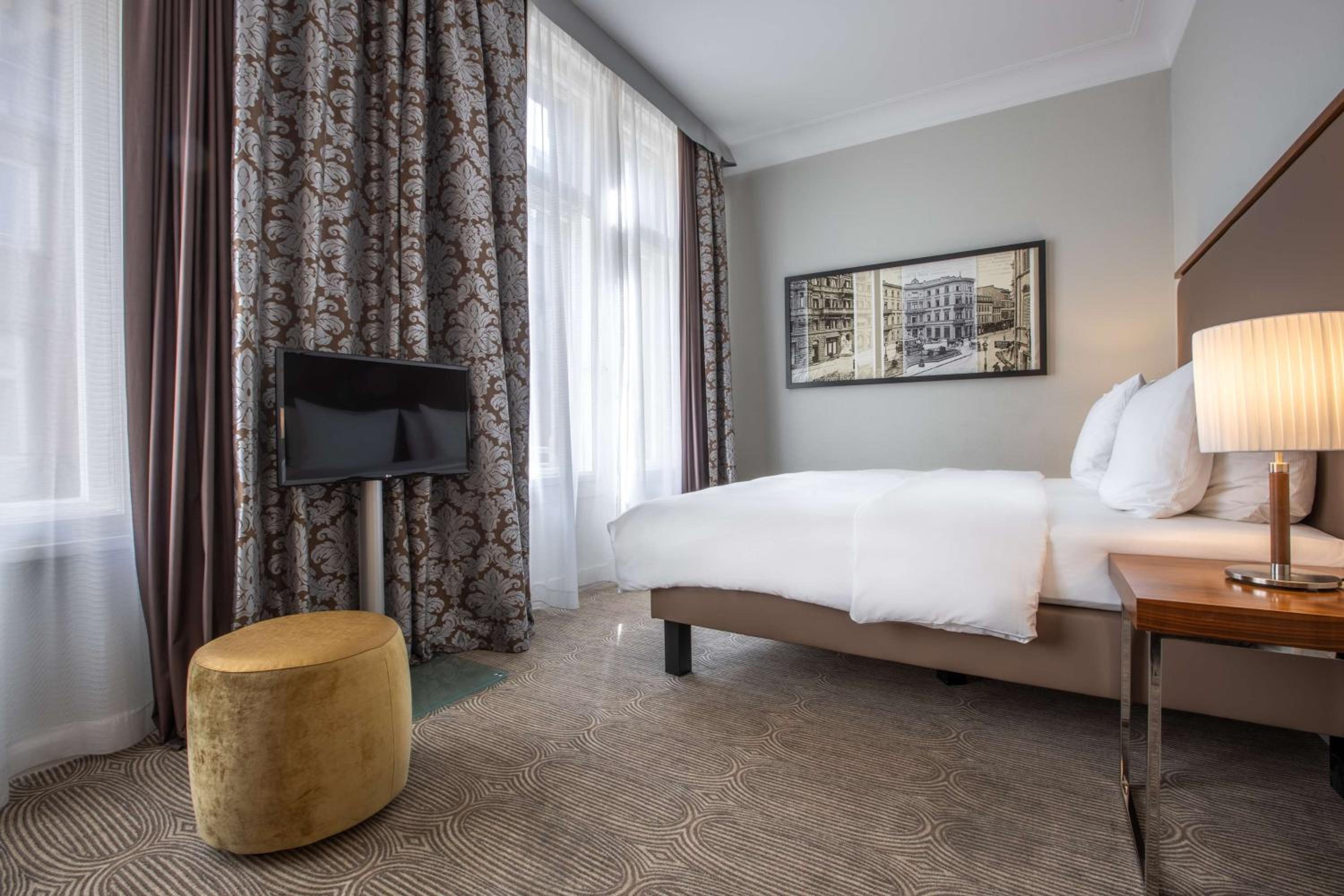 Superior Room - Photo 7