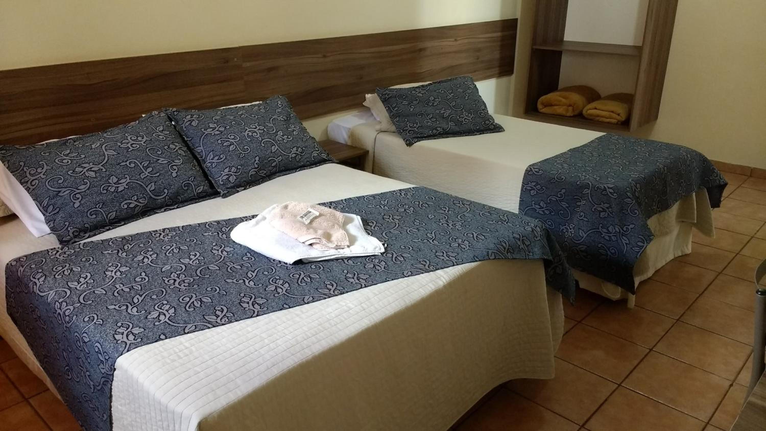 Triple Room with Air-Conditioner  photo 1