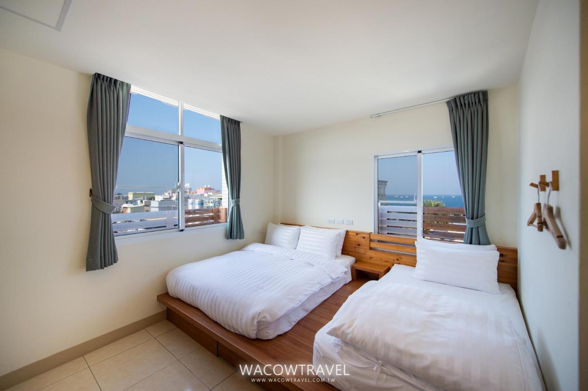 Triple Room with Private Bathroom photo 1