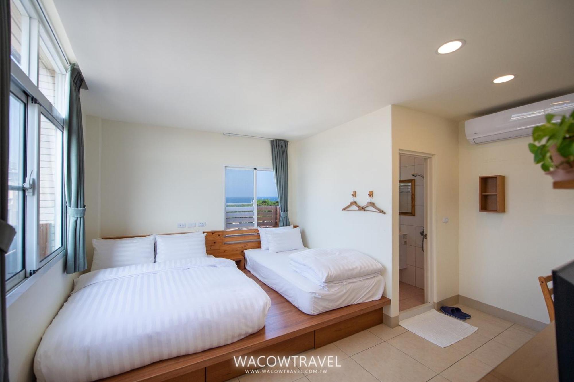 Triple Room with Private Bathroom photo 2