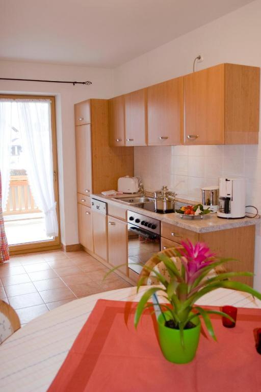 Apartment with Balcony photo 3