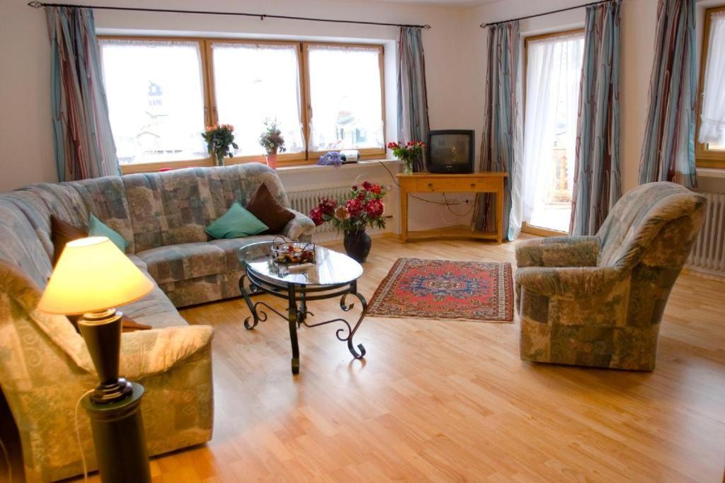 Apartment with Balcony photo 1