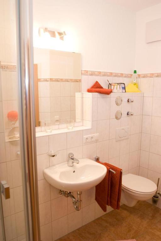 Apartment with Garden View photo 3