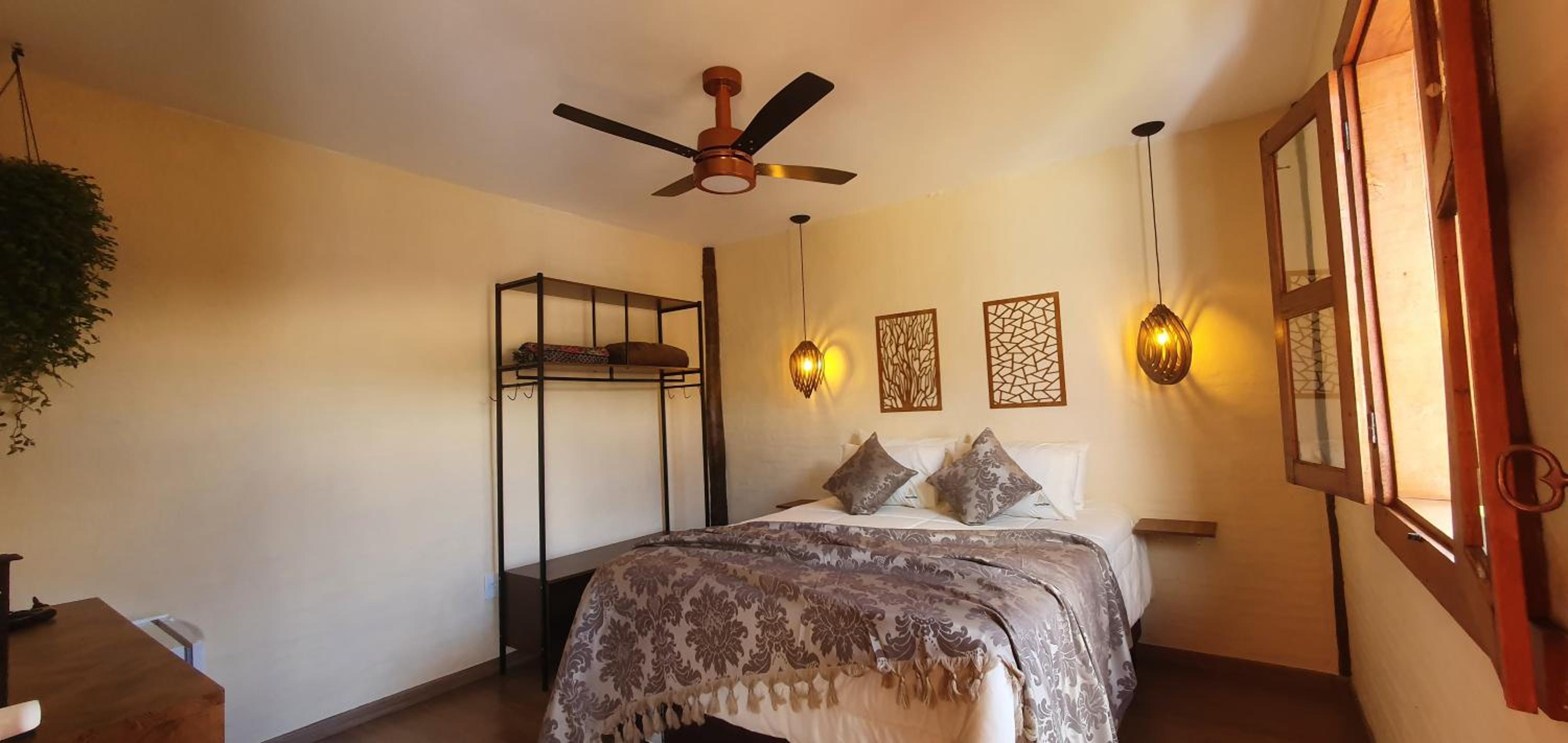 Queen Suite with Pool View photo 2