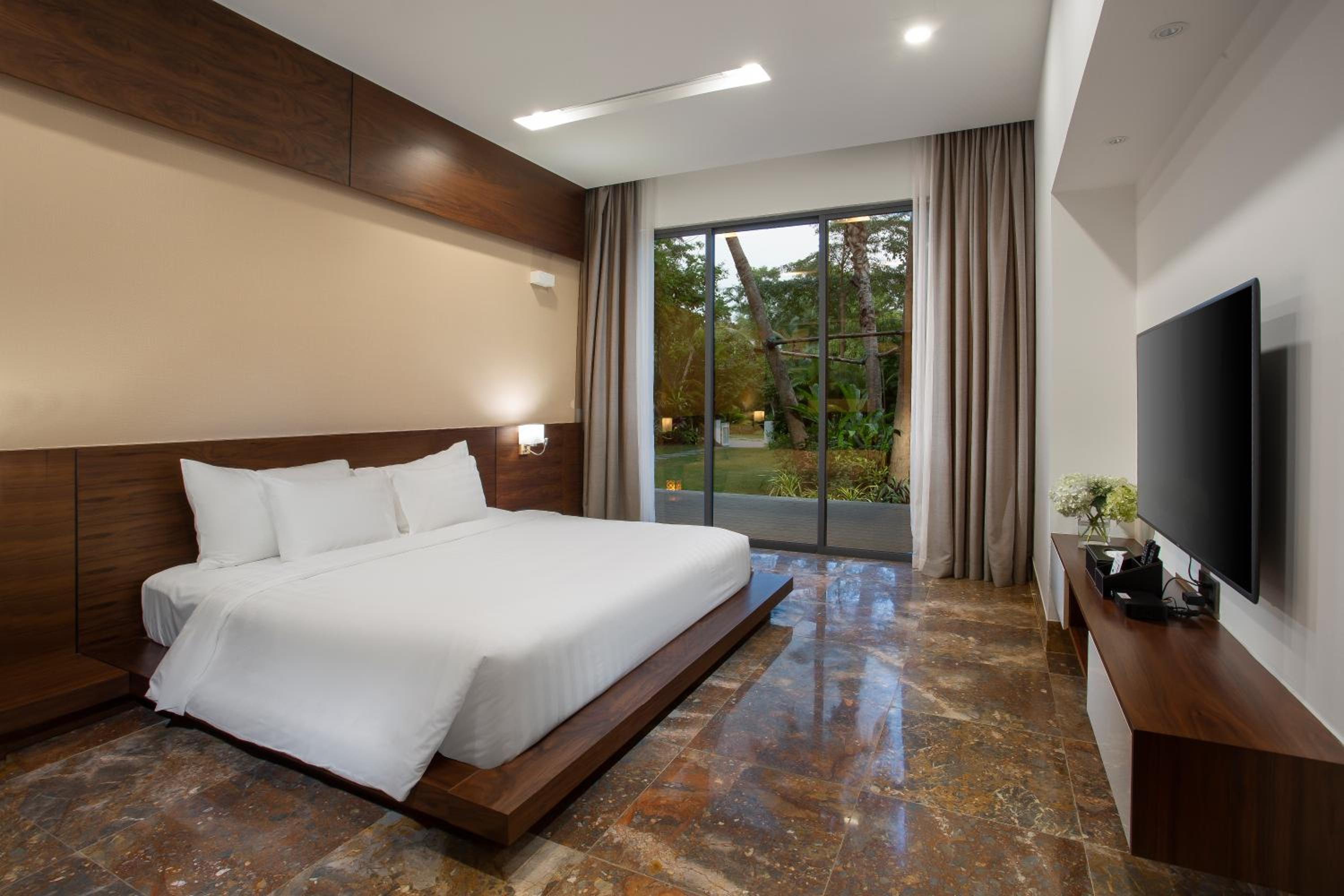 Two-Bedroom Villa photo 3
