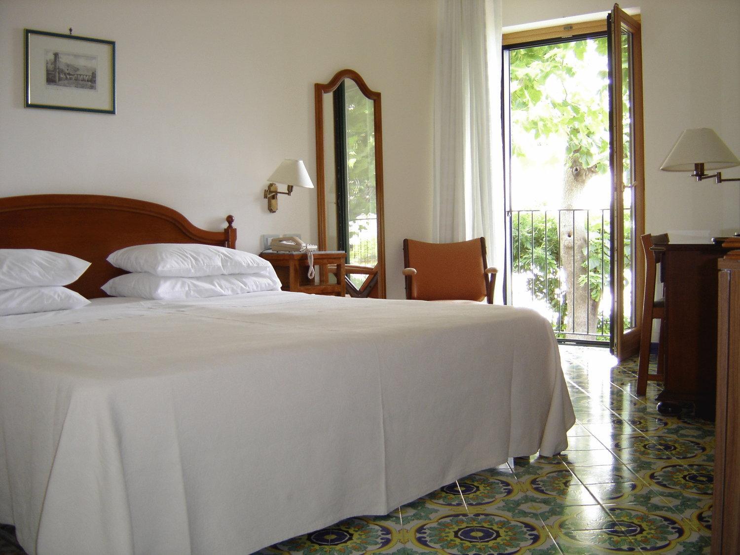 Double or Twin Room - Photo 4