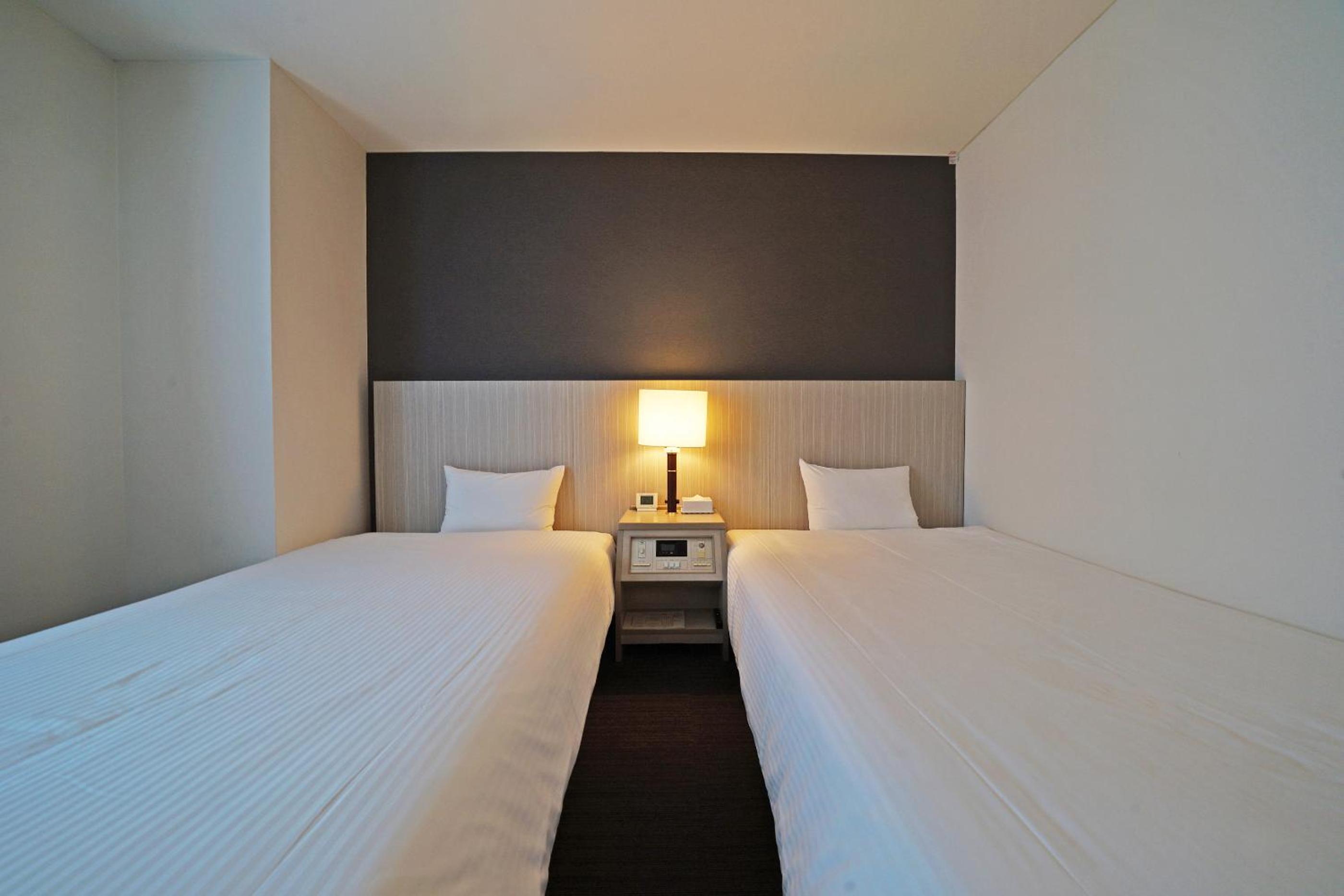 Comfort Twin Room - Smoking photo 3