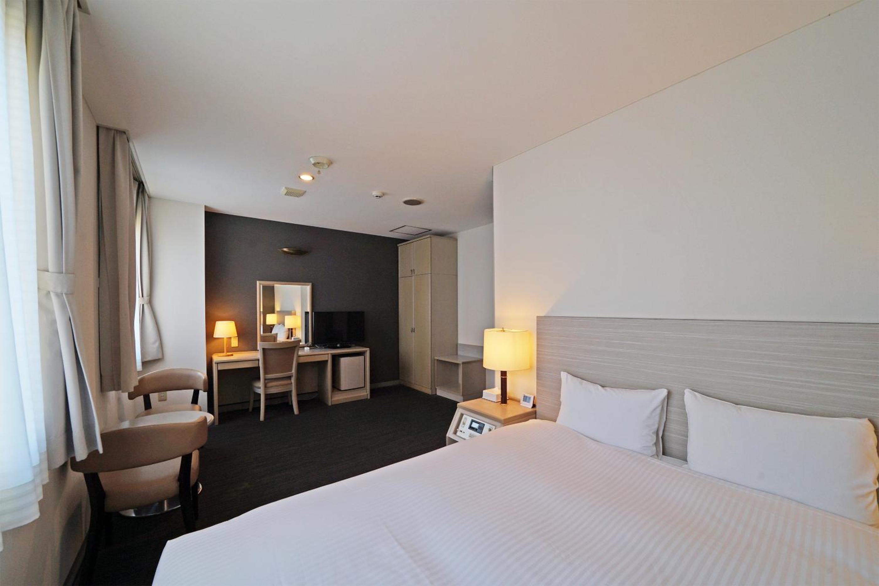 Deluxe Double Room - Non Smoking photo 2