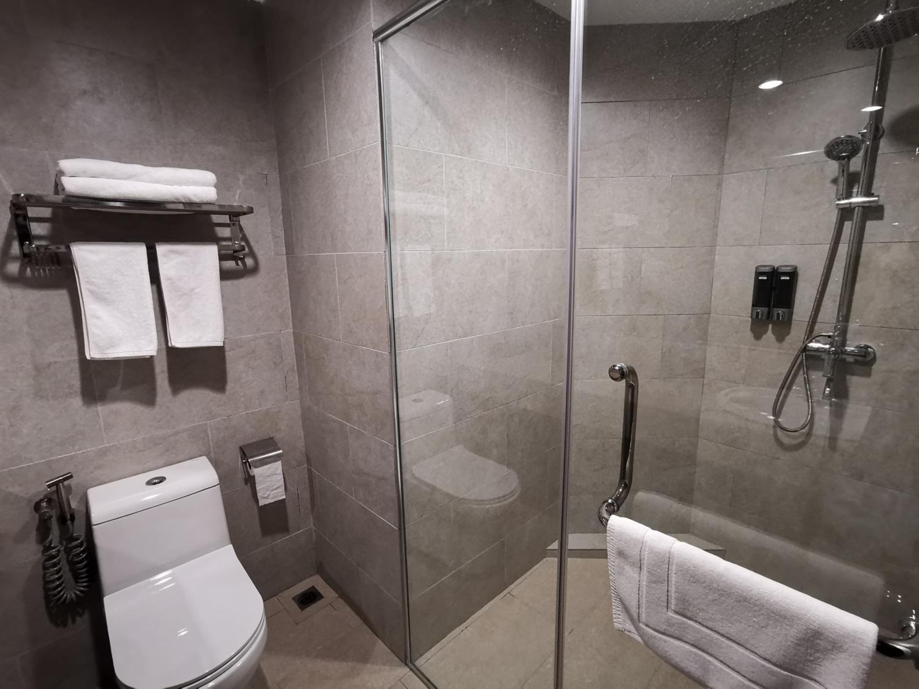Deluxe Twin Room - Photo 8