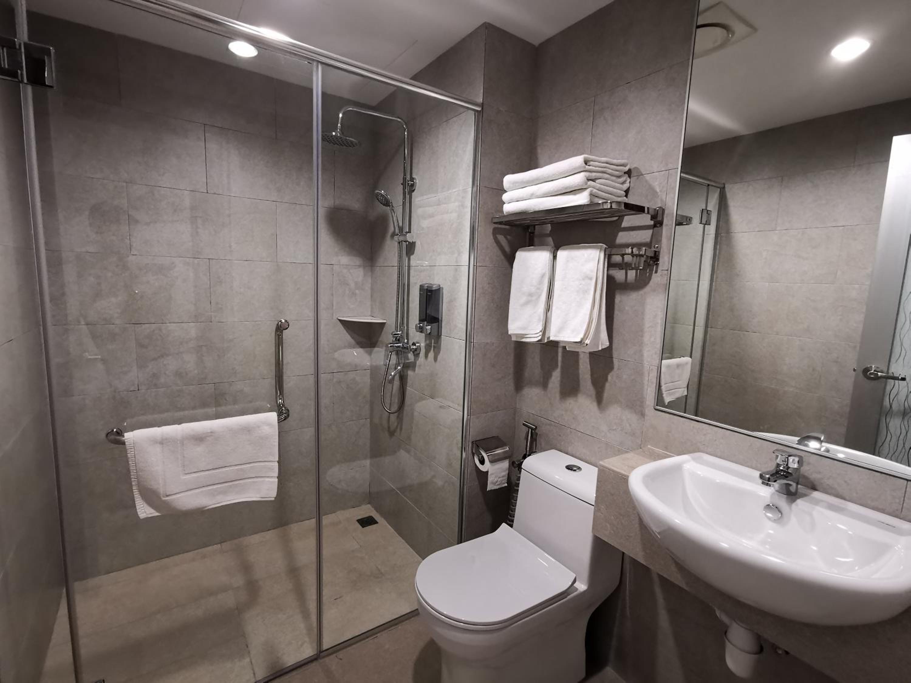 Deluxe Triple Room - Photo 6