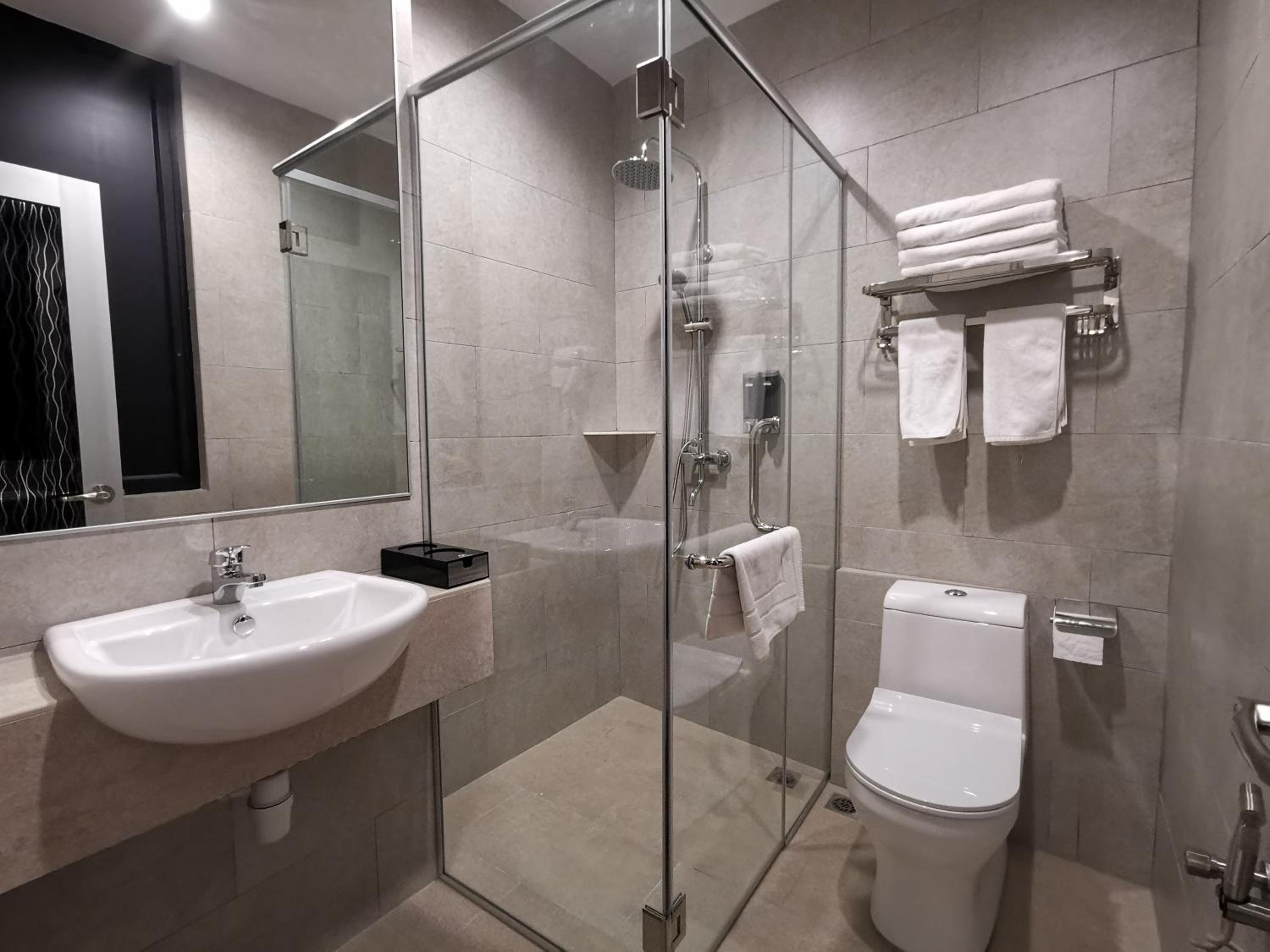 Family Suite - Photo 7