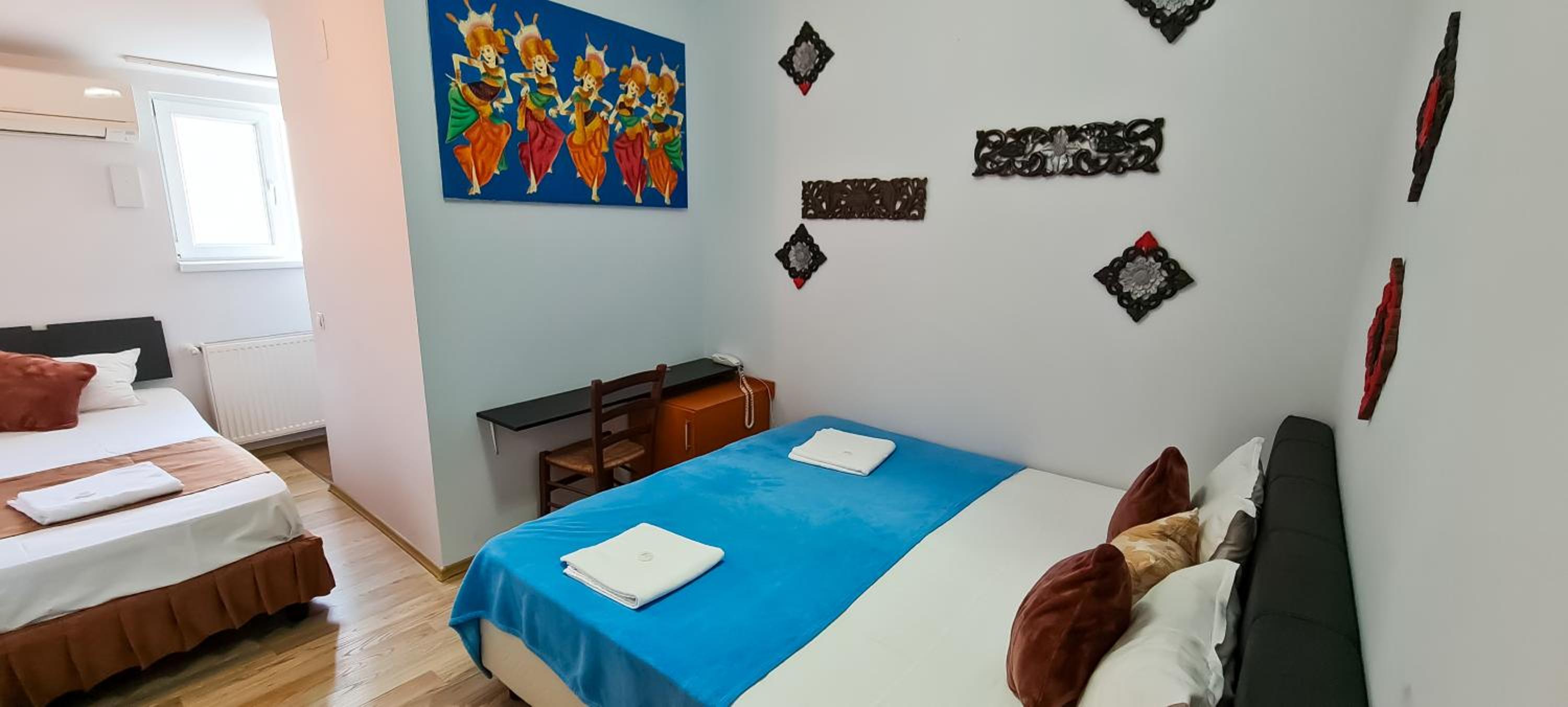 Double Room - Photo 2
