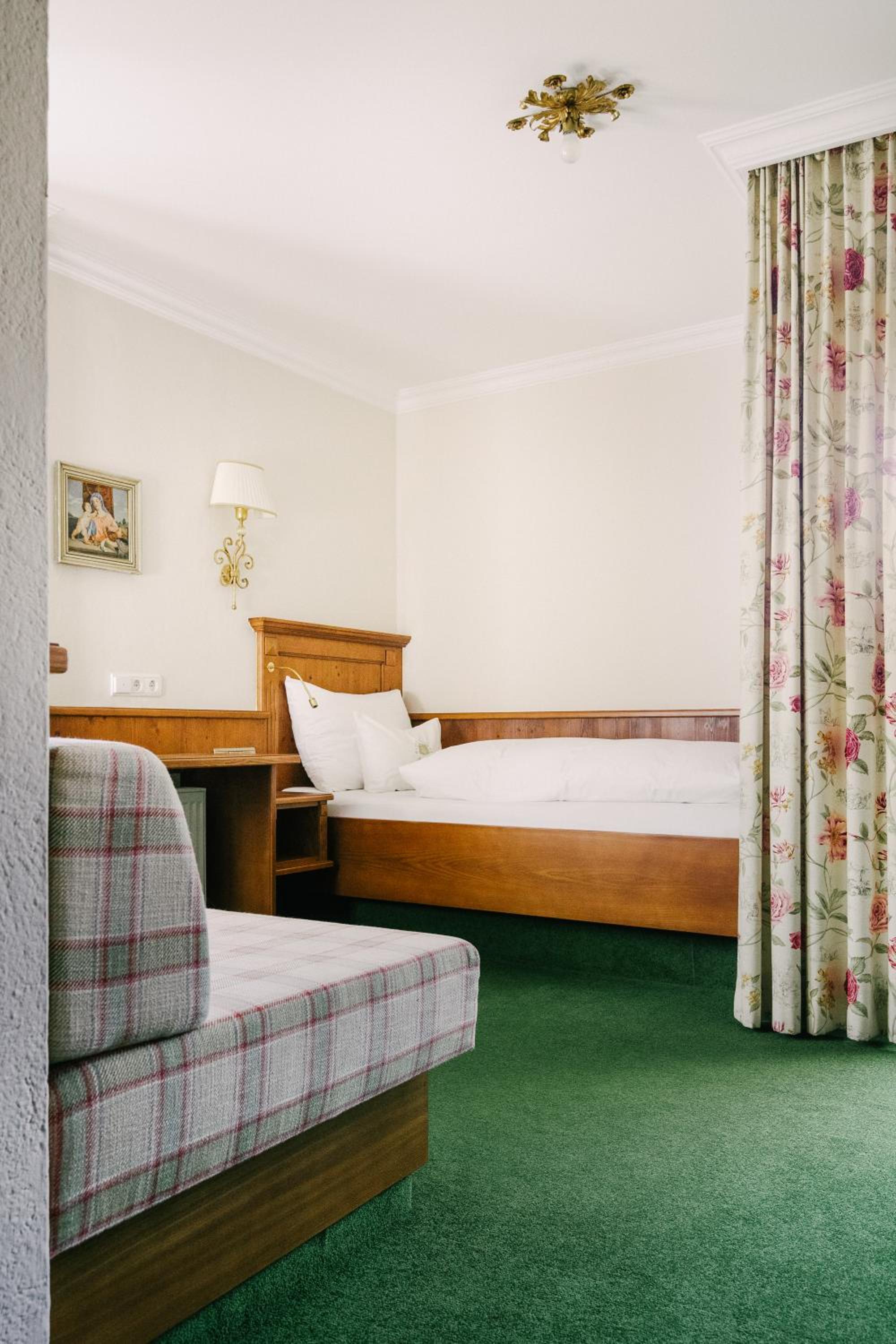 Single Room photo 2