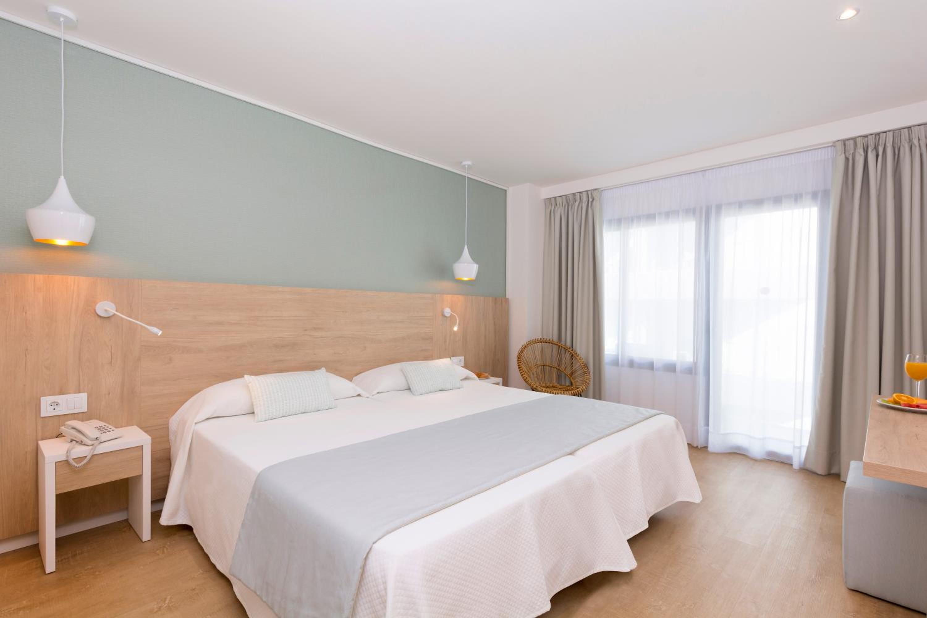 Habitación Doble o con Dos Camas