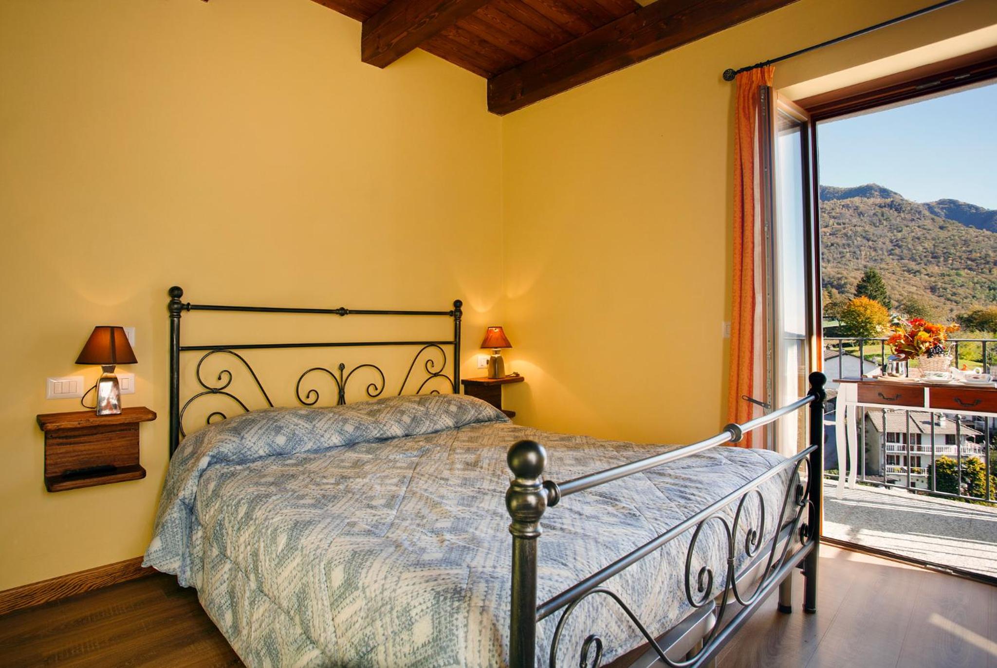 Double Room with Private Bathroom photo 1