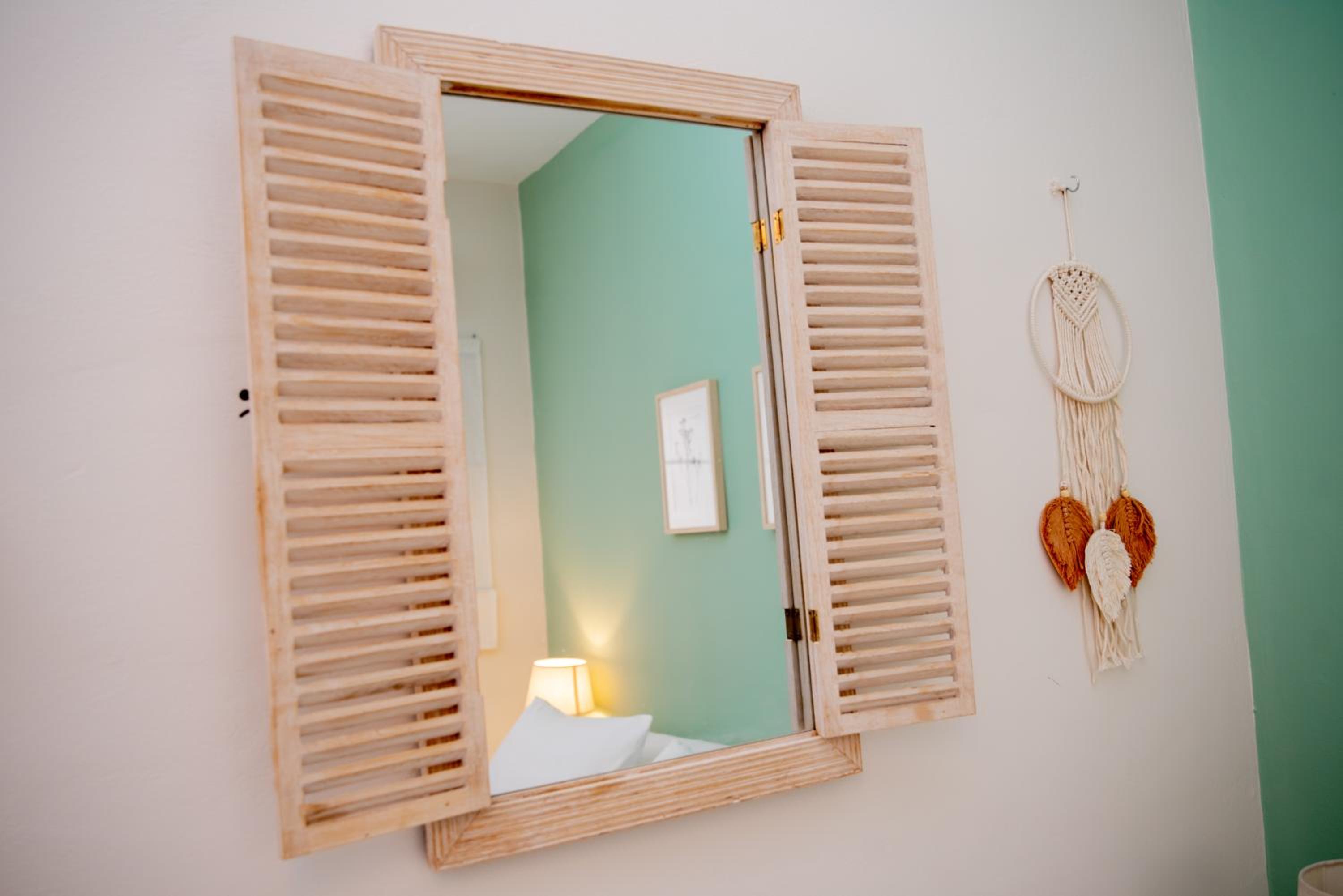 One-Bedroom House - Photo 26