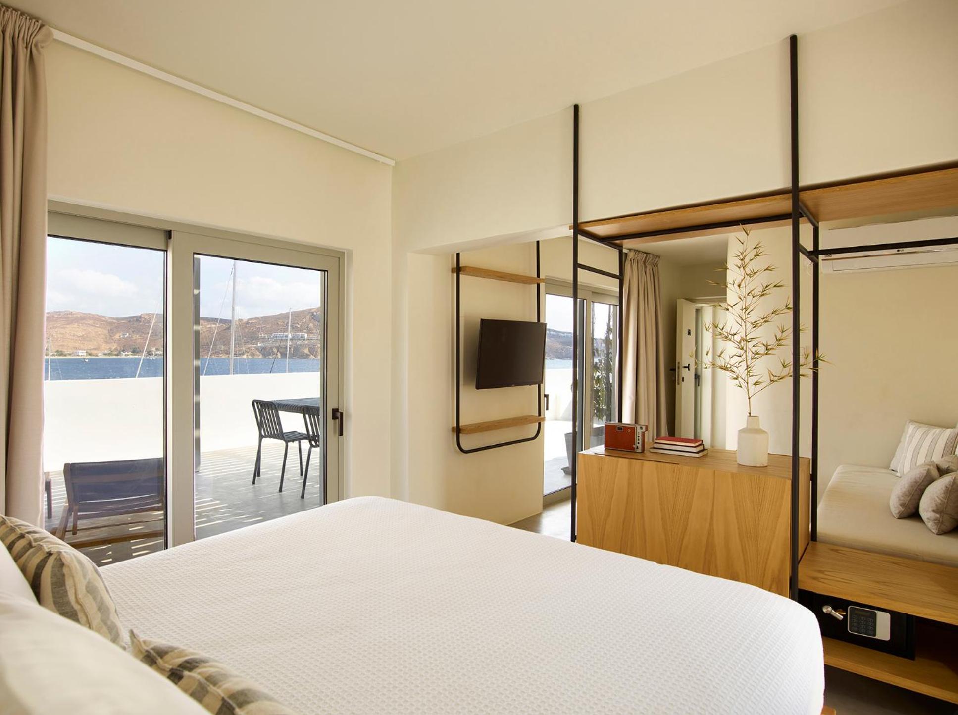 Queen Suite with Sea View photo 1