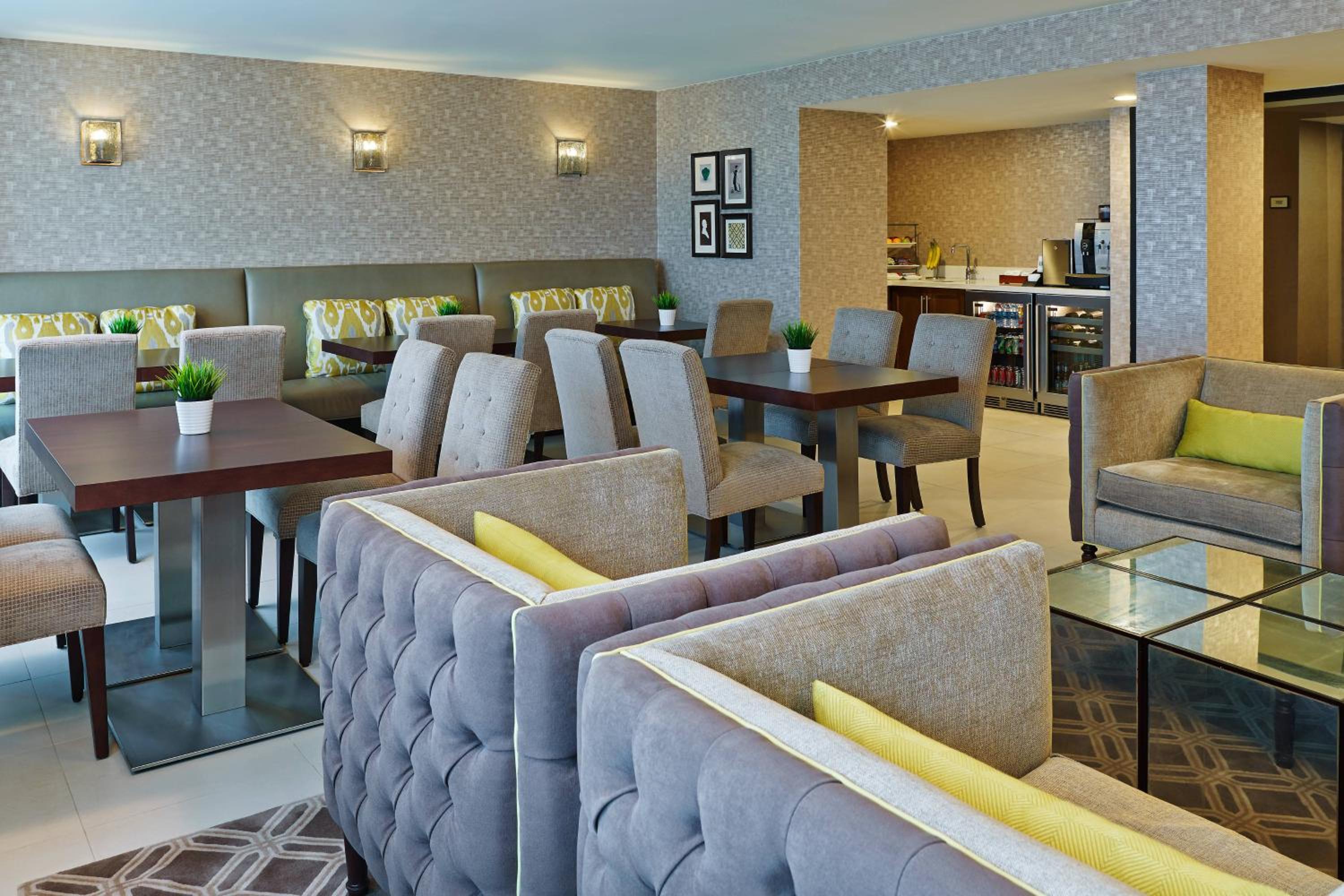 Club level, Guest room, 1 King - Photo 7