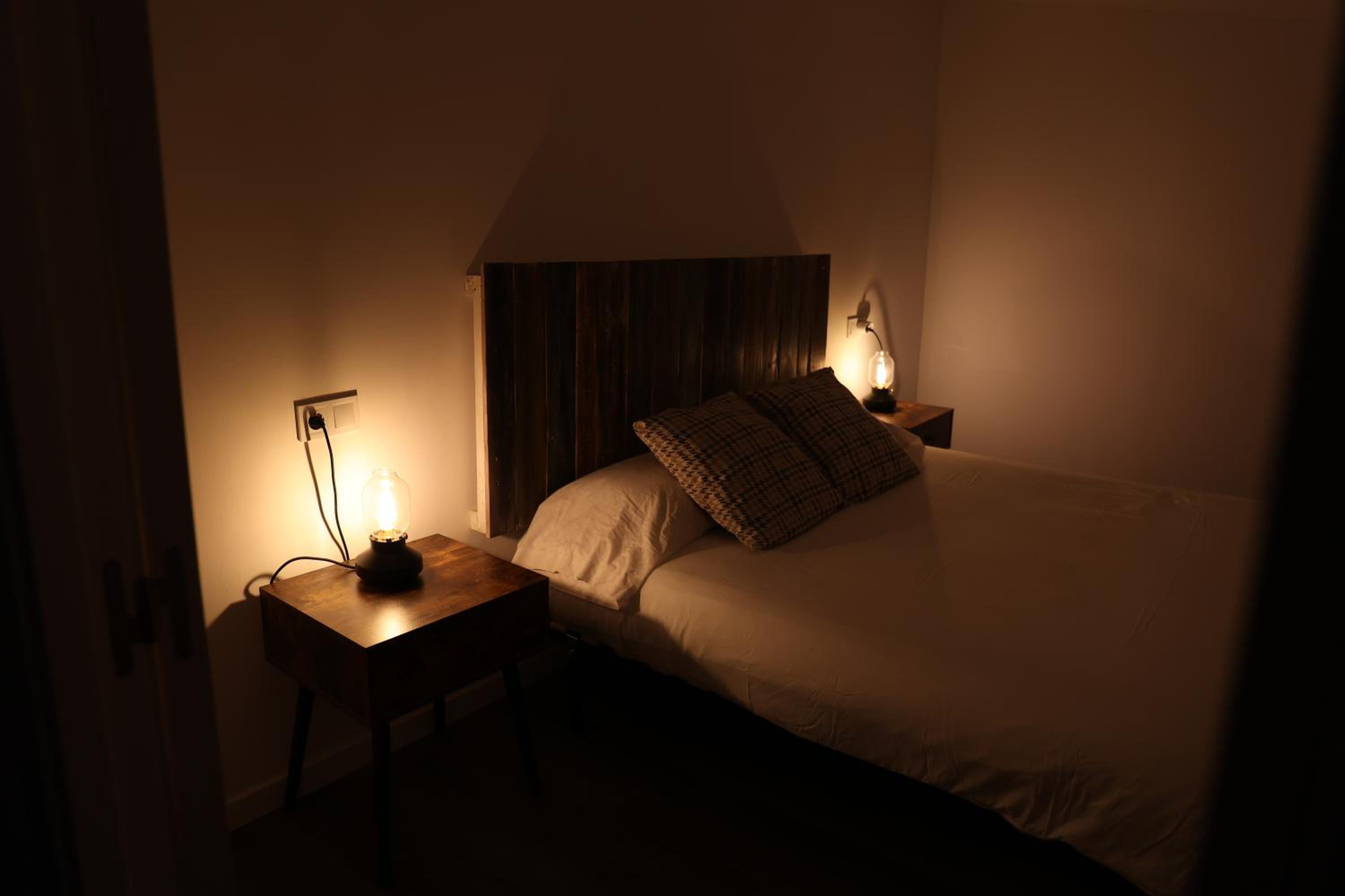 Two-Bedroom House - Photo 4