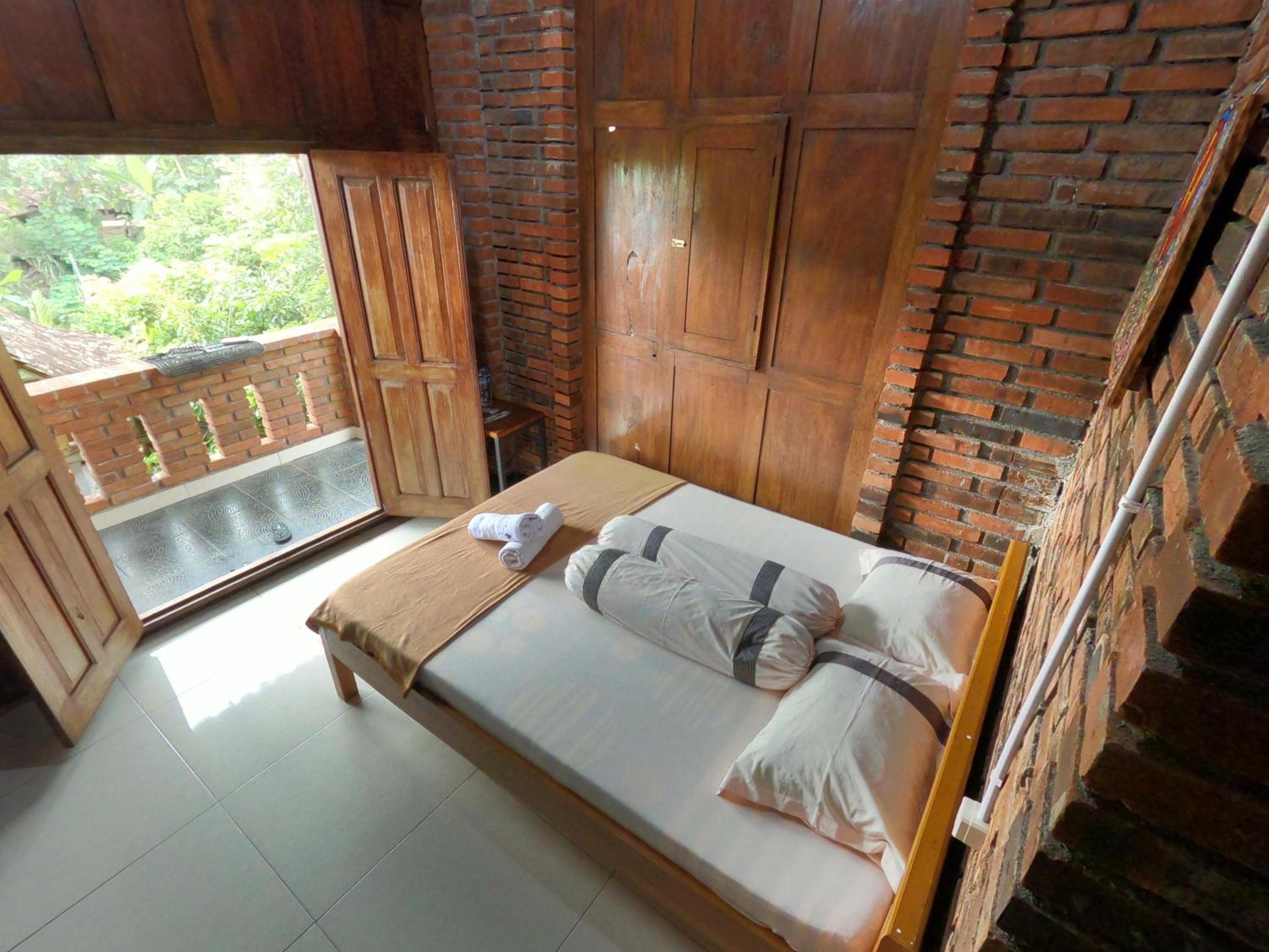 Standard Double Room - Photo 1