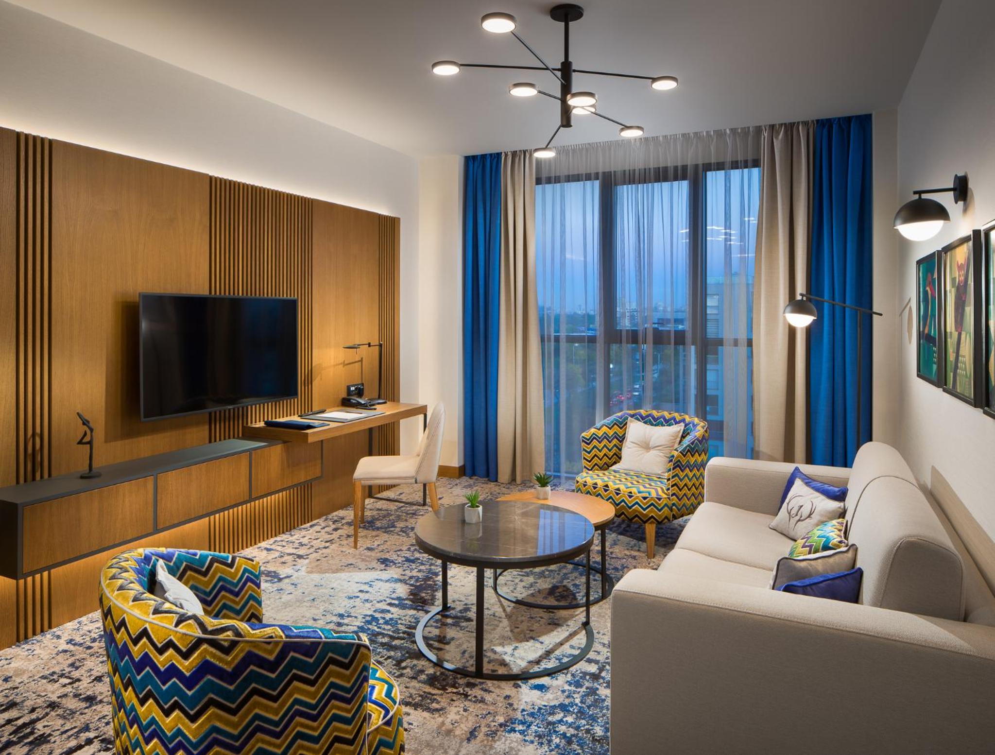 One-Bedroom Apartment - Photo 1