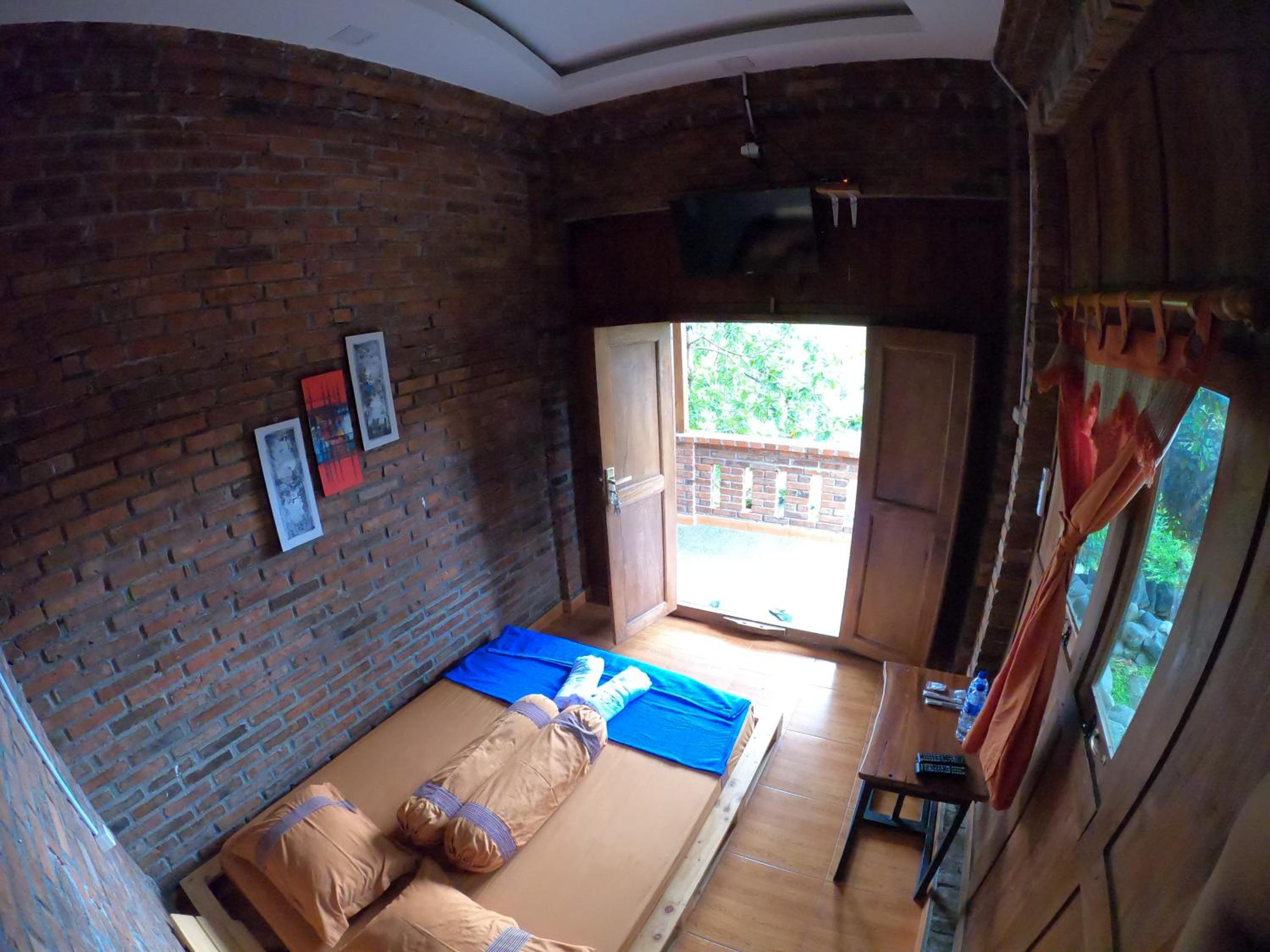 Deluxe Room - Photo 4