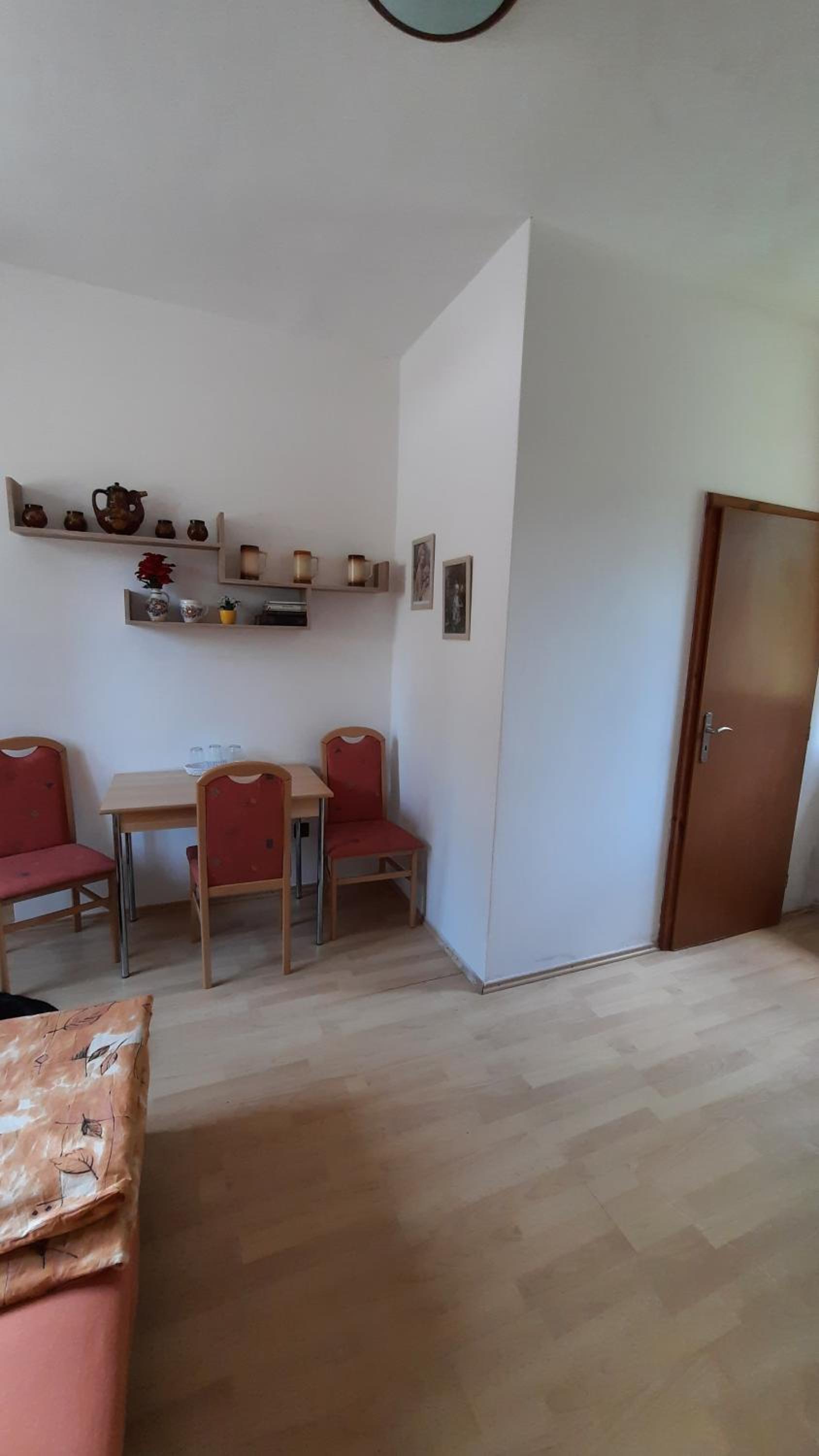Triple Room with Private Bathroom photo 3
