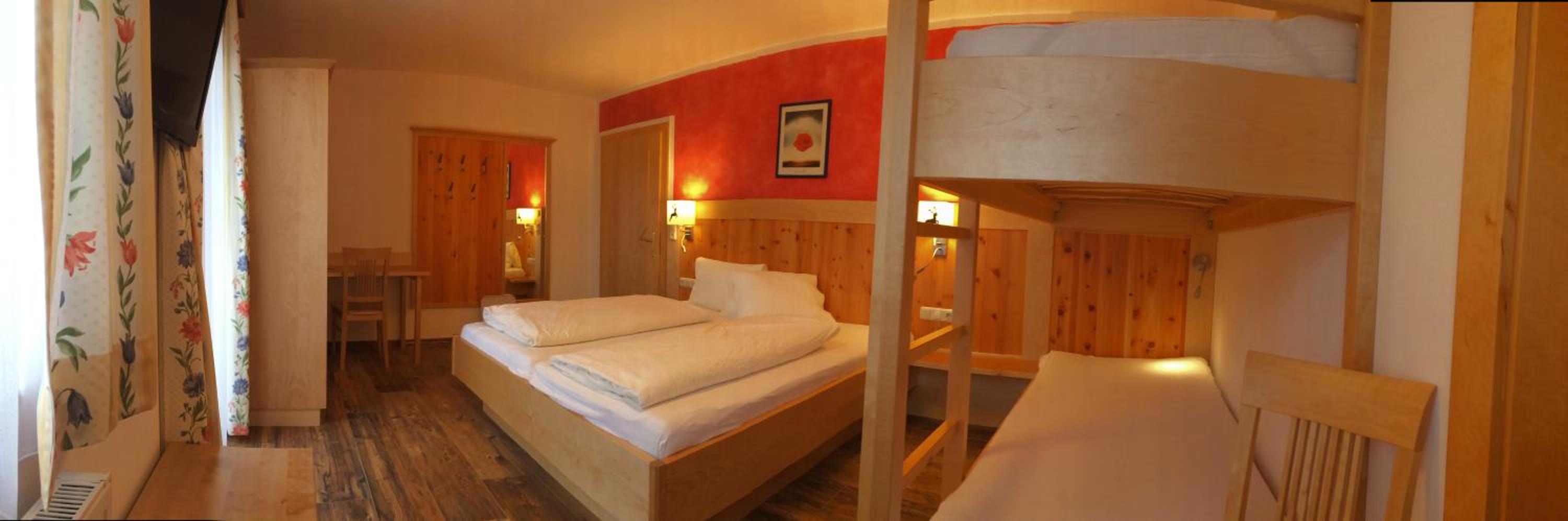 Comfort Double Room with Balcony - Photo 6