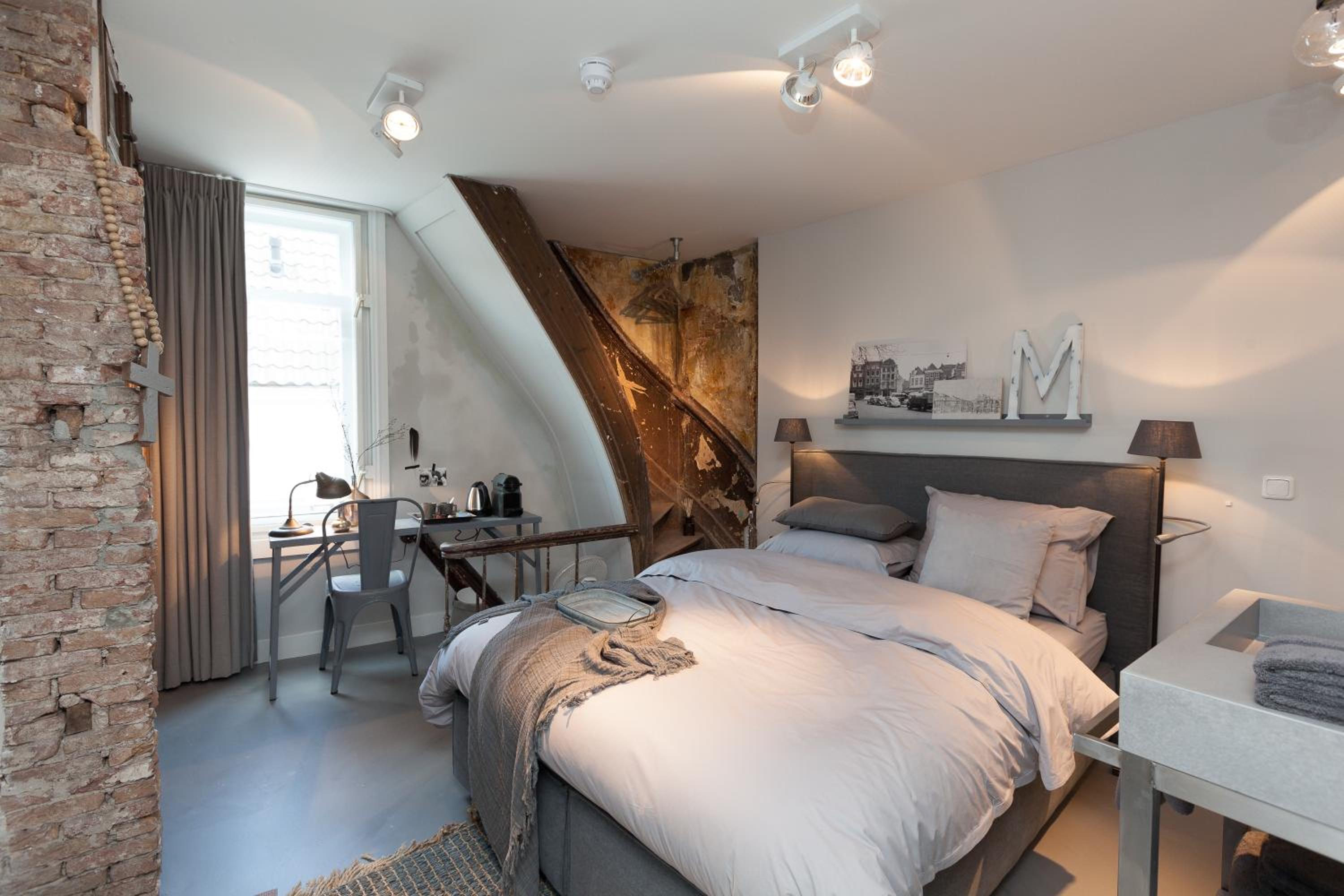 Small Double Room photo 2