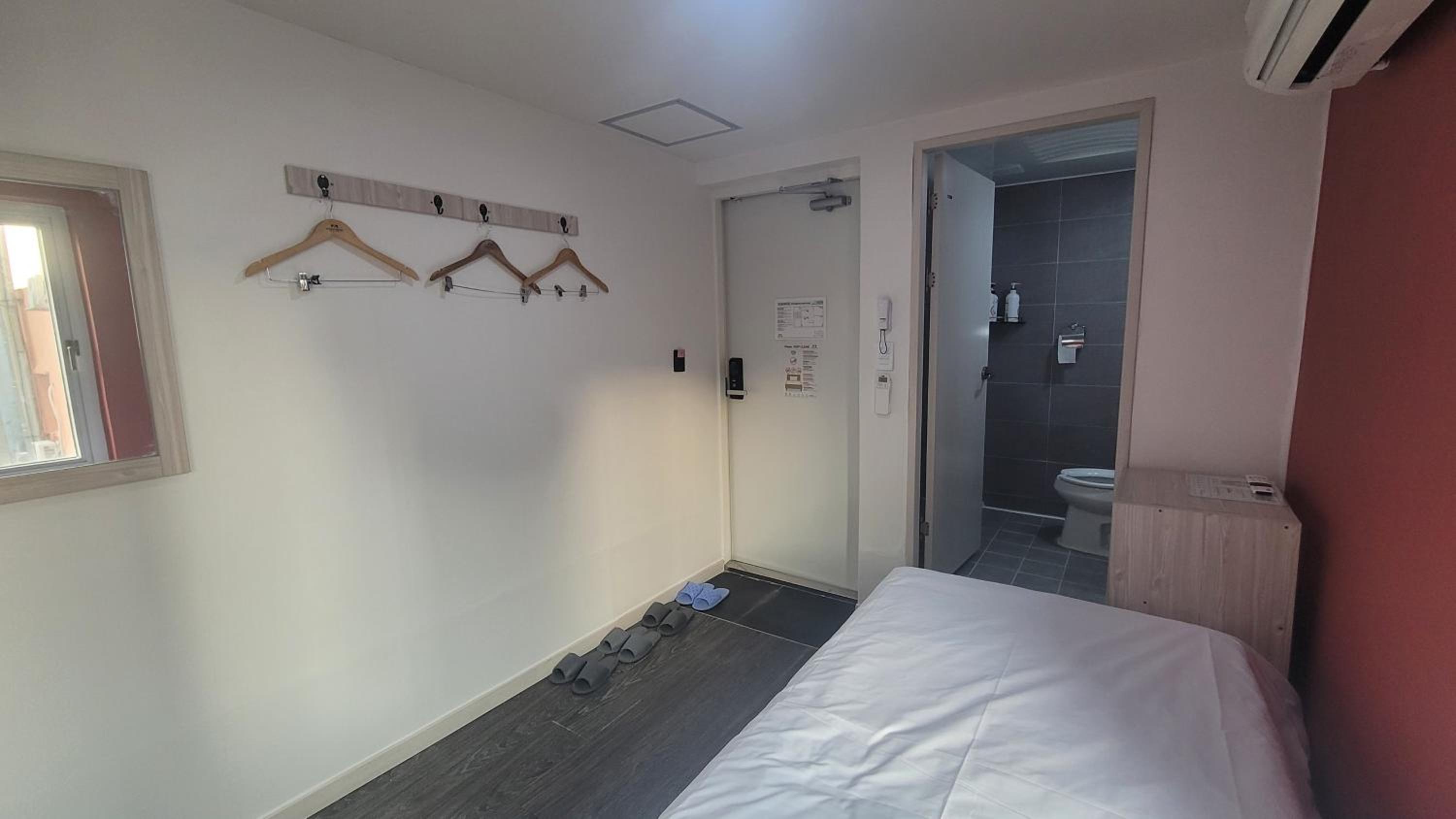 Budget Triple Room - Photo 4