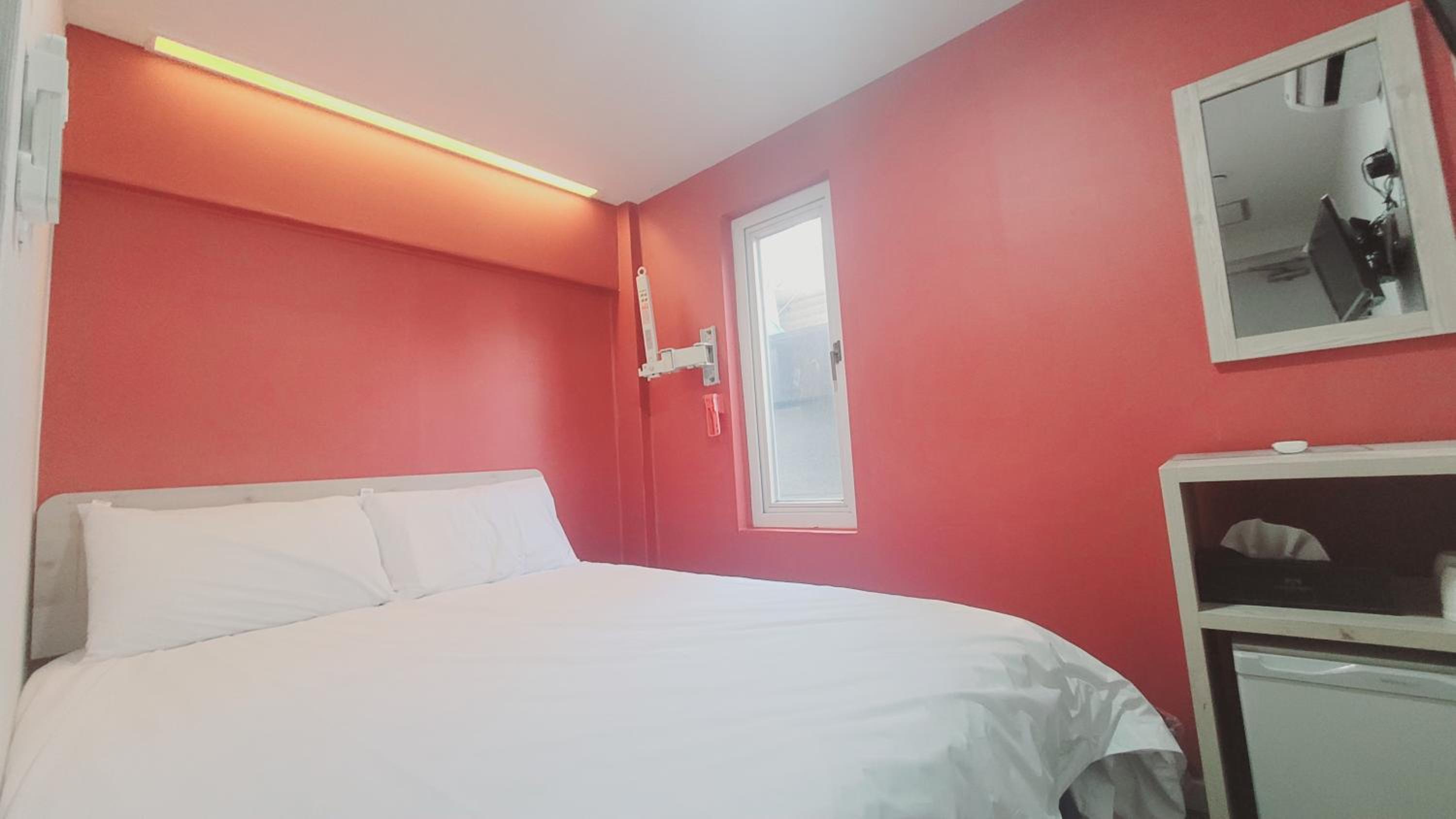Double Room with Private Bathroom - Photo 5
