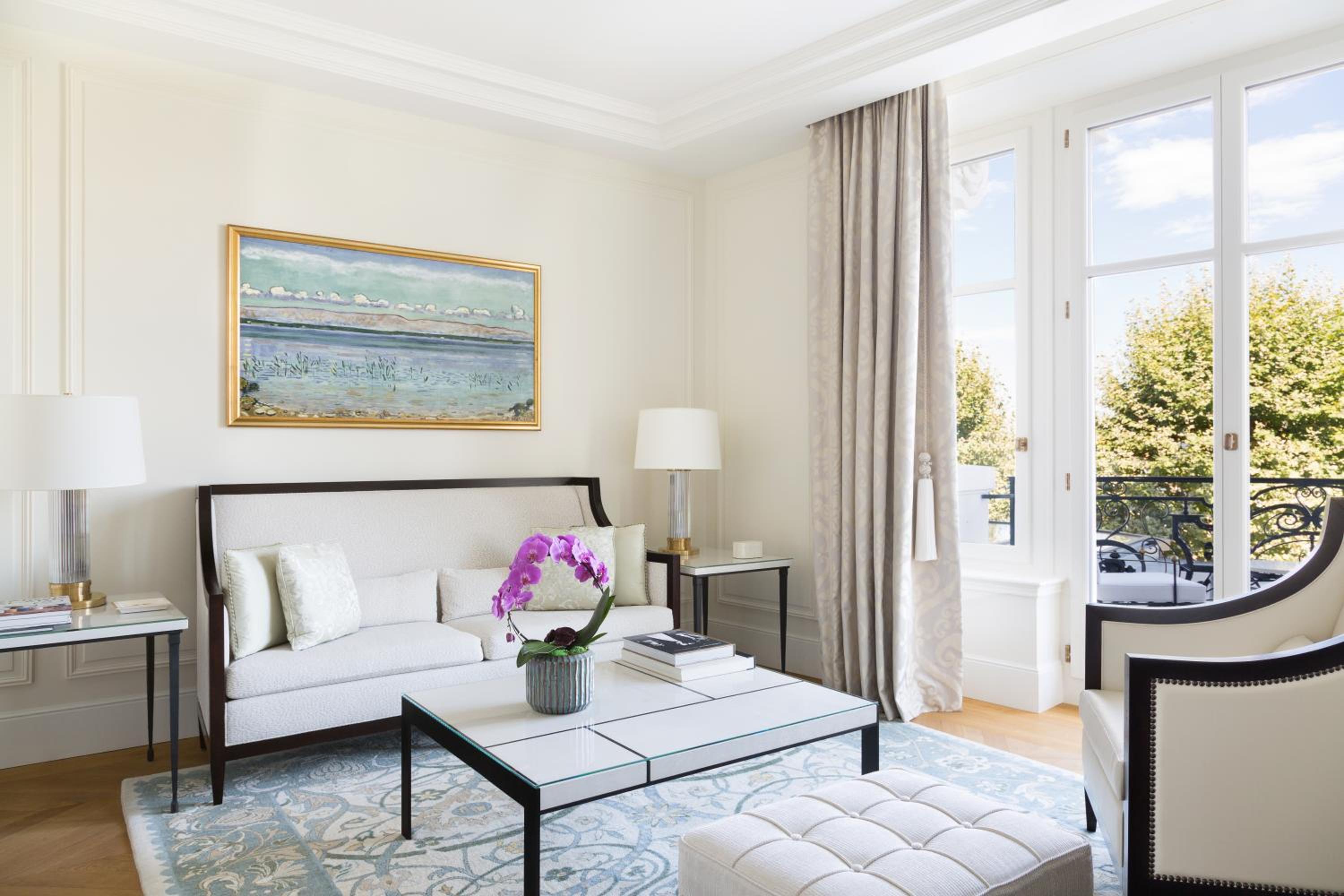 Suite Collection
