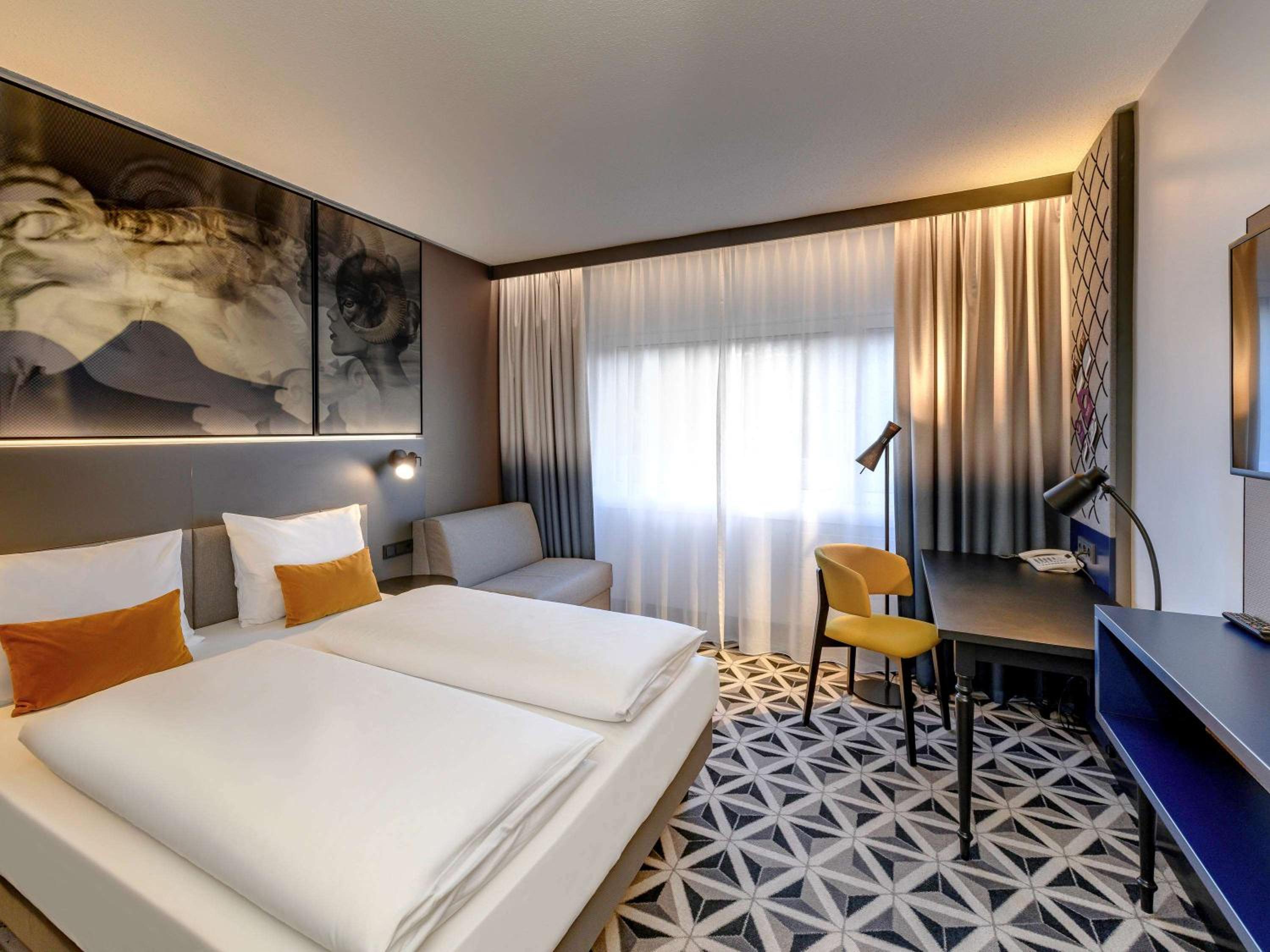 Standard Room with Double and Armchair Bed photo 2