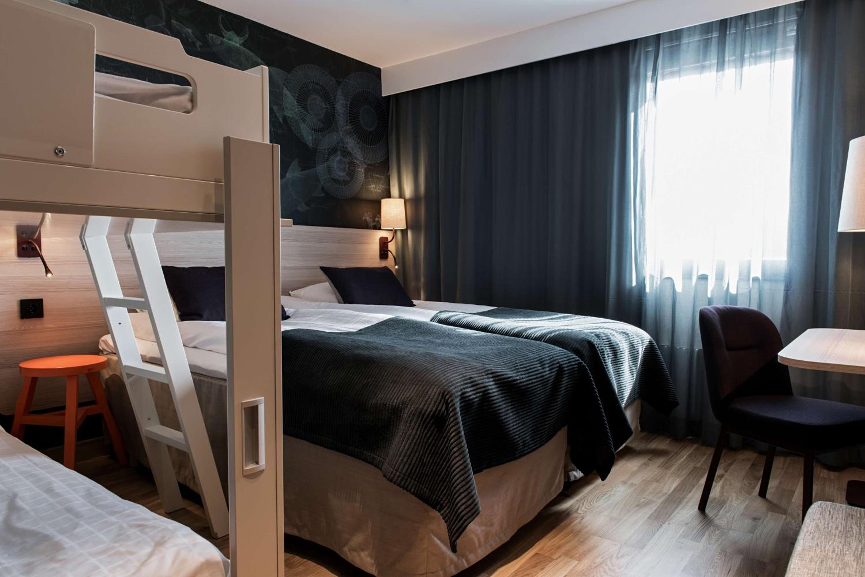 Quadruple Room - Photo 1