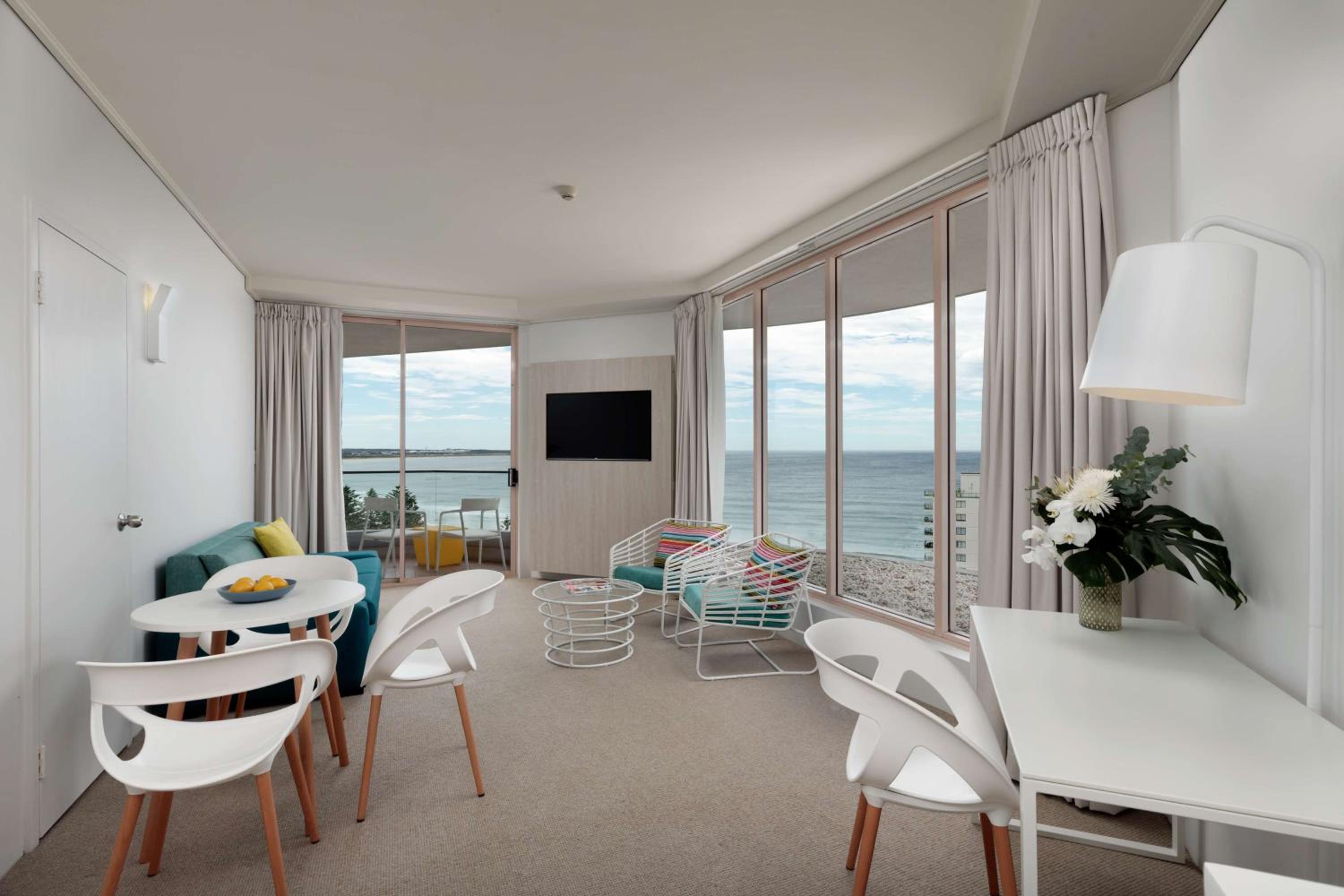 One-Bedroom Suite - Photo 1