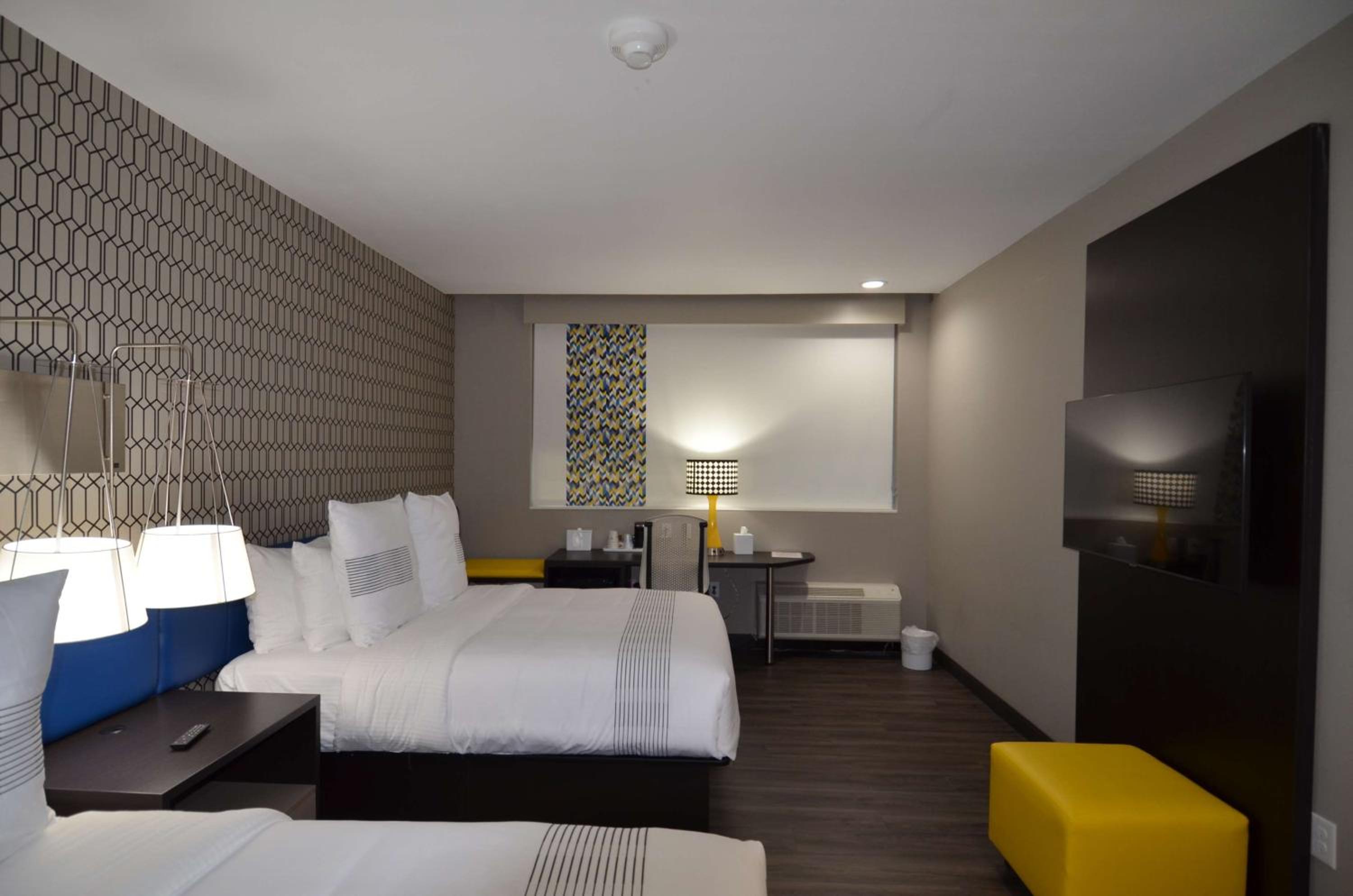 Queen Room with Two Queen Beds and Communication Assistance - Photo 3