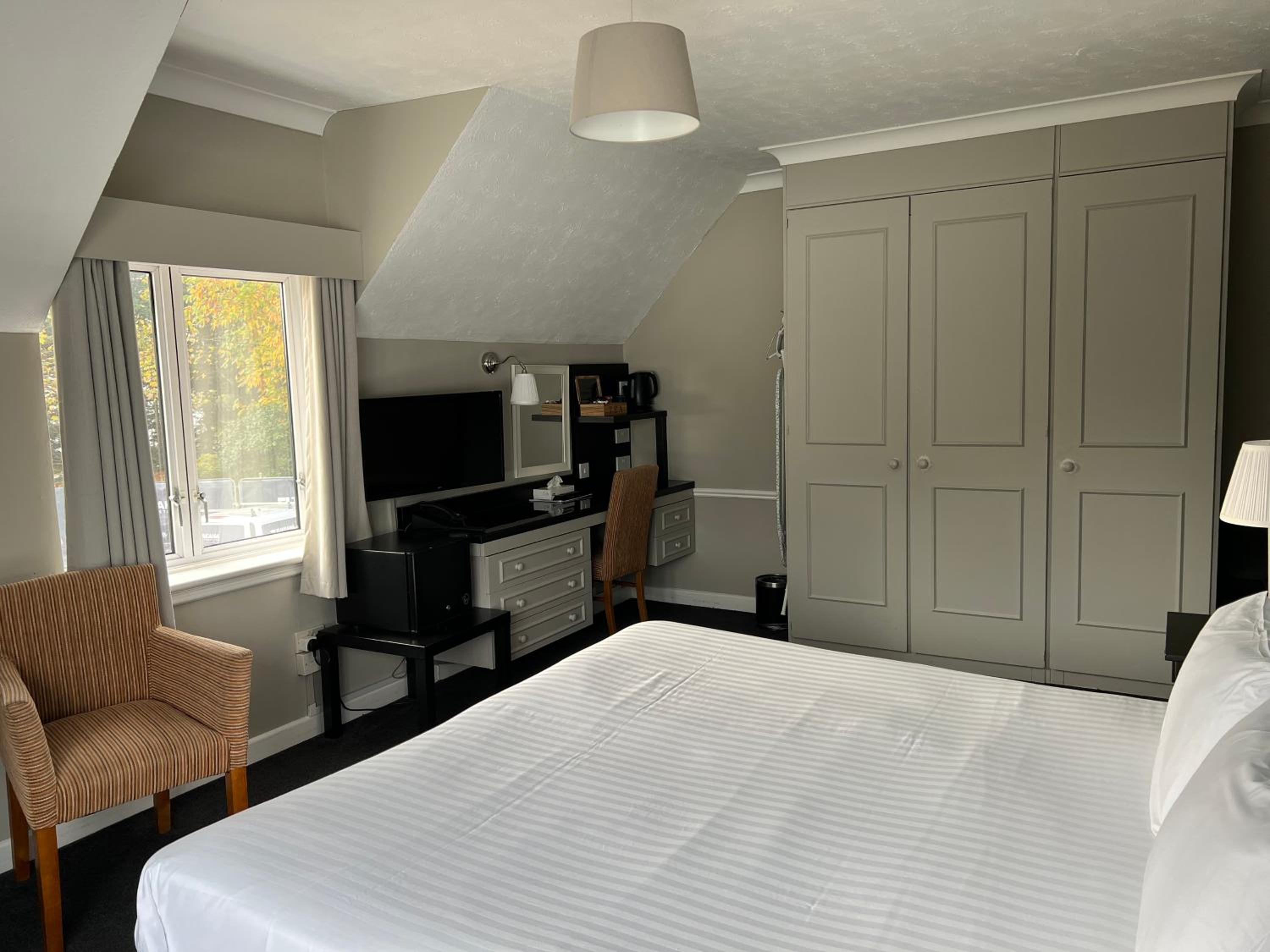 Double Room - Photo 6