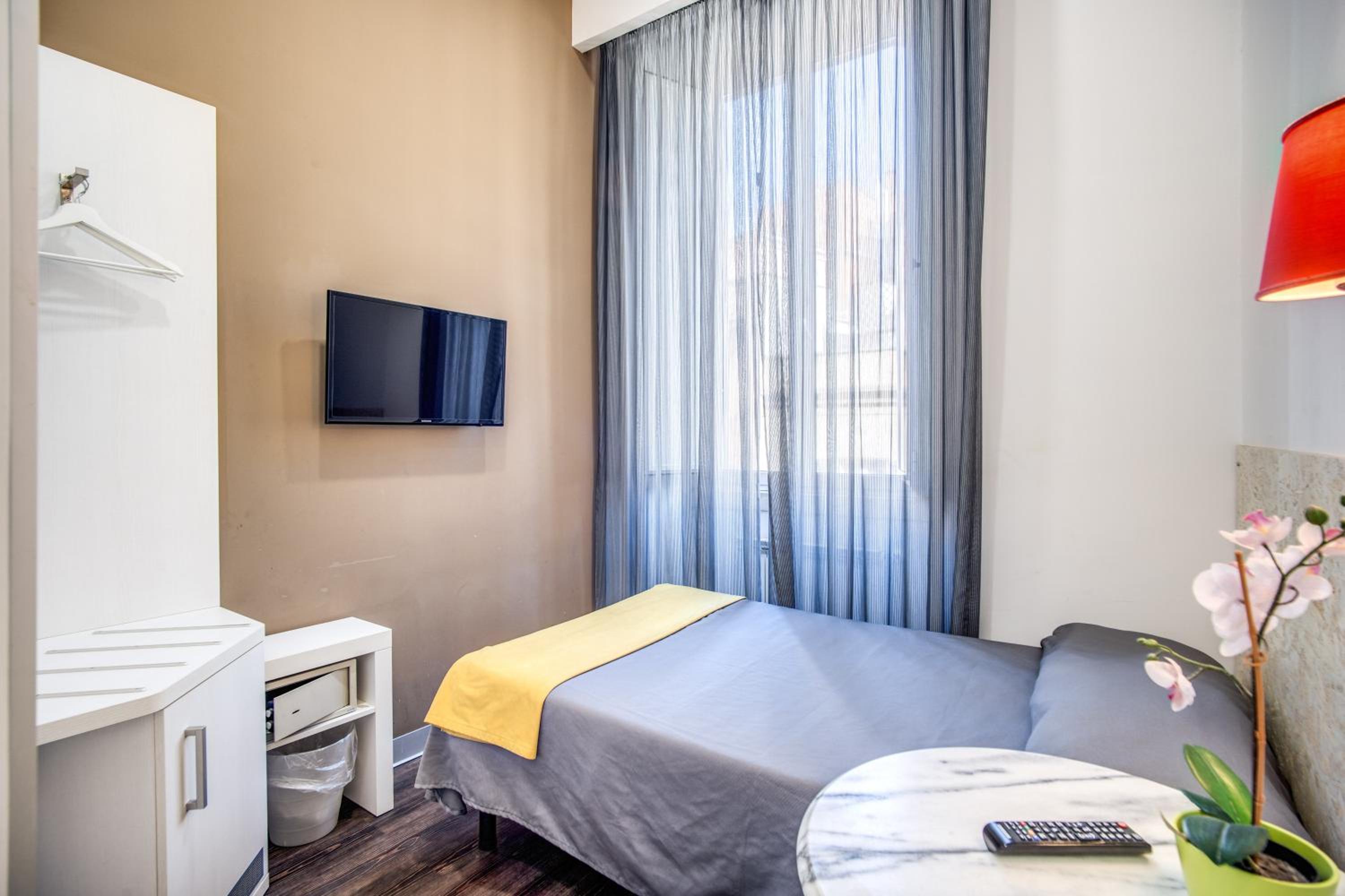 Single Room photo 1
