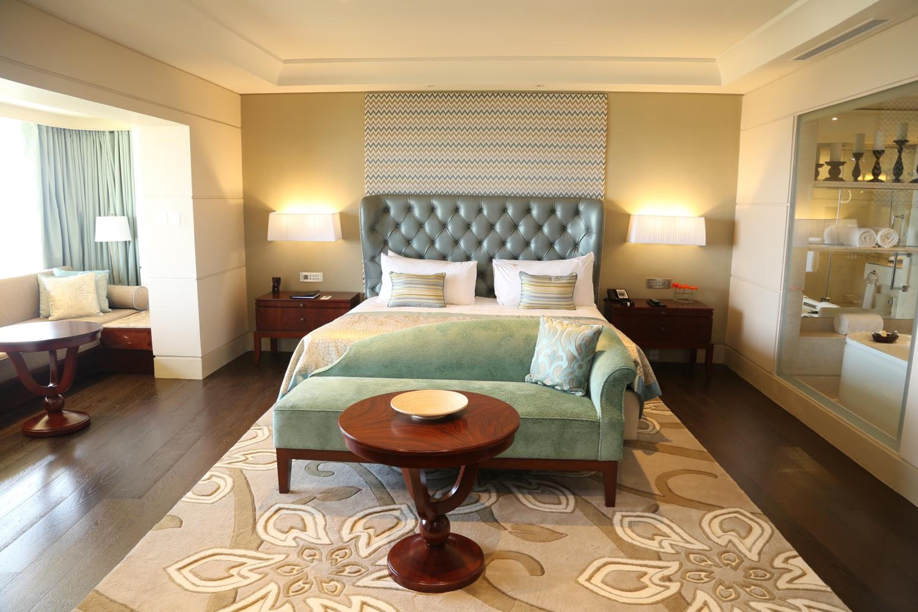 Taj Club Room City View King Bed - Photo 5