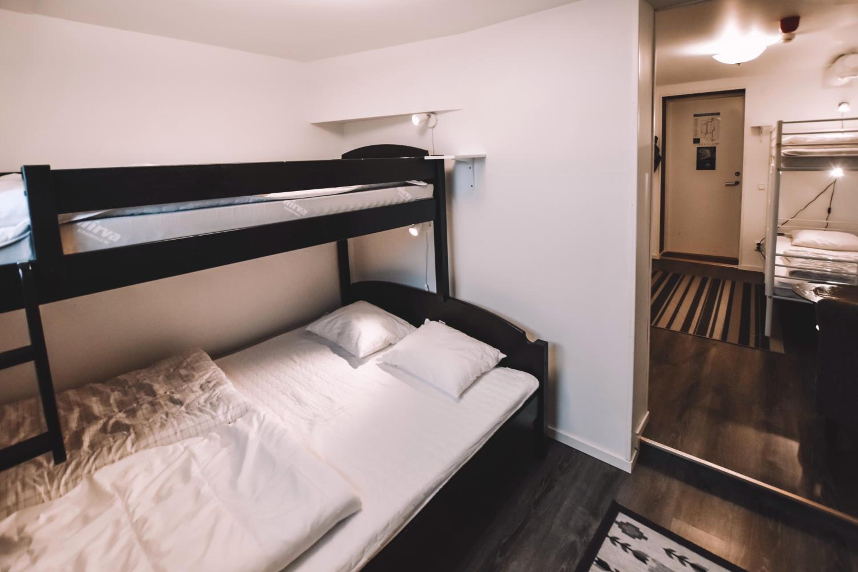 Room with 2 bunk beds (allergy friendly) photo 2