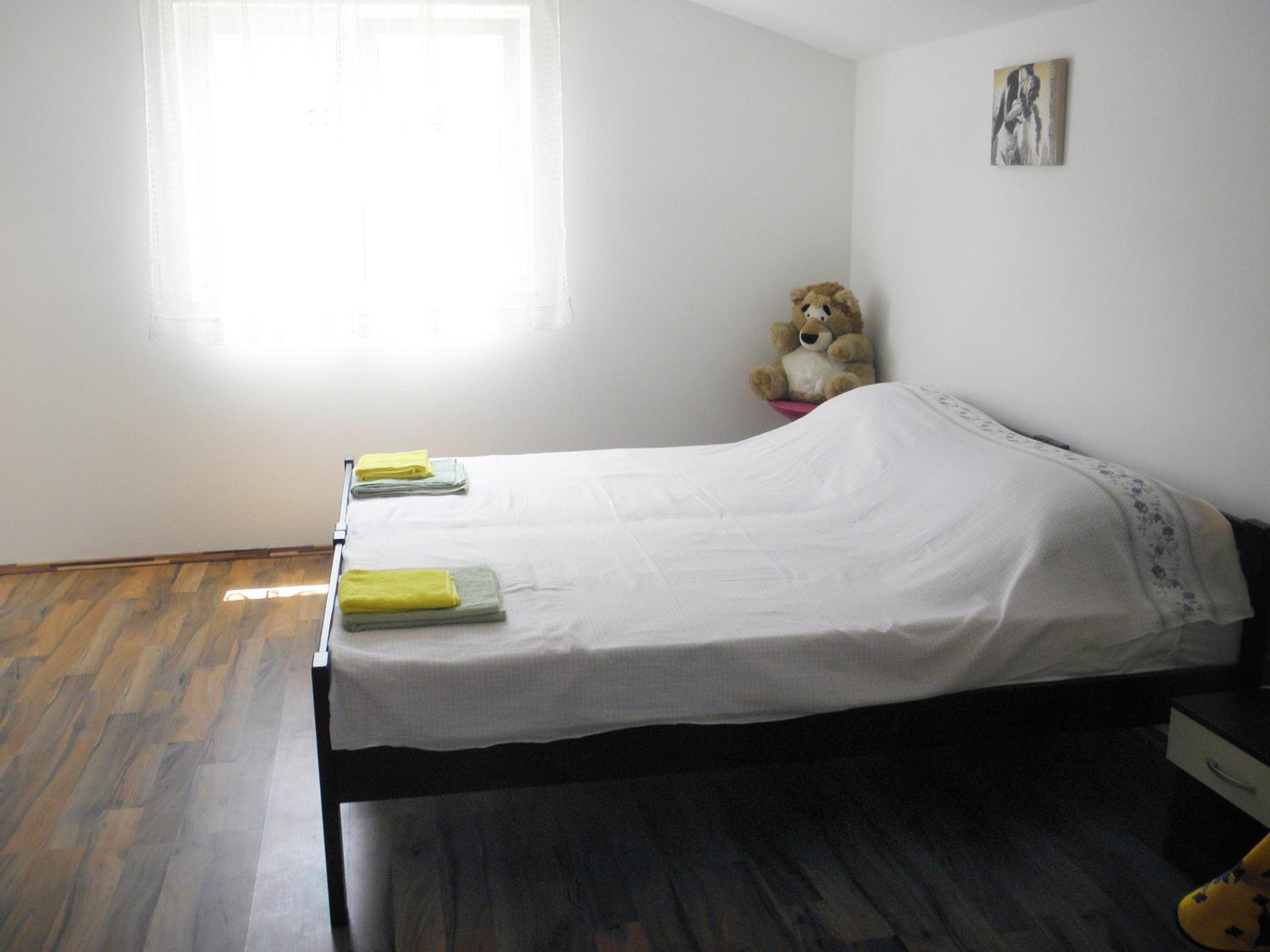 Studio Apartment - Photo 26