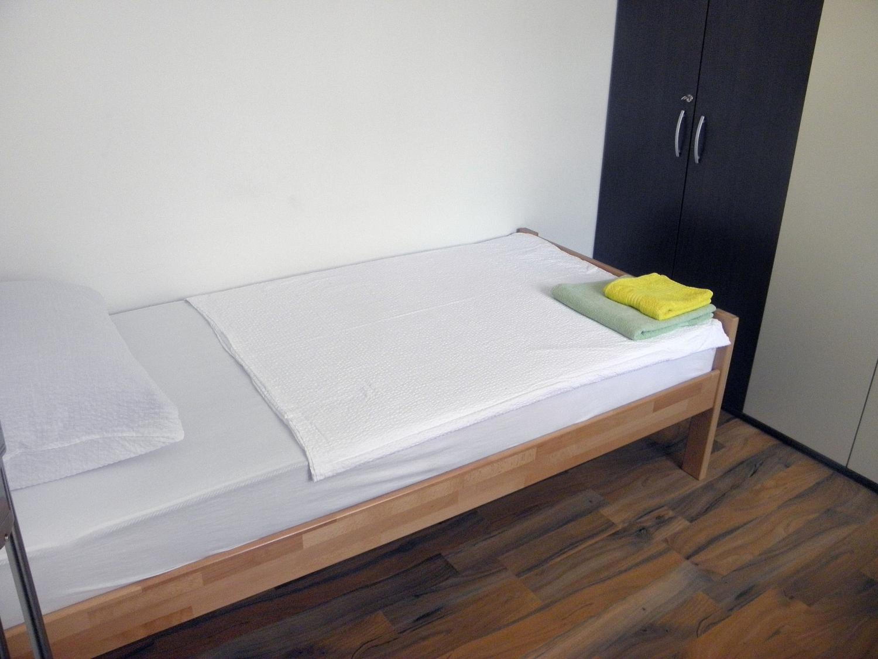 Apartment with Balcony - Photo 28