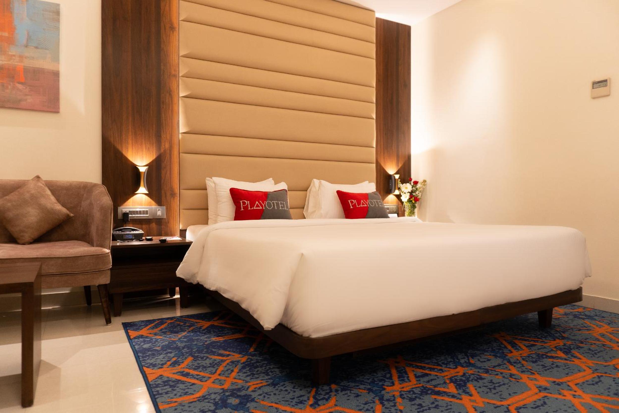 Deluxe Double Room - Photo 11