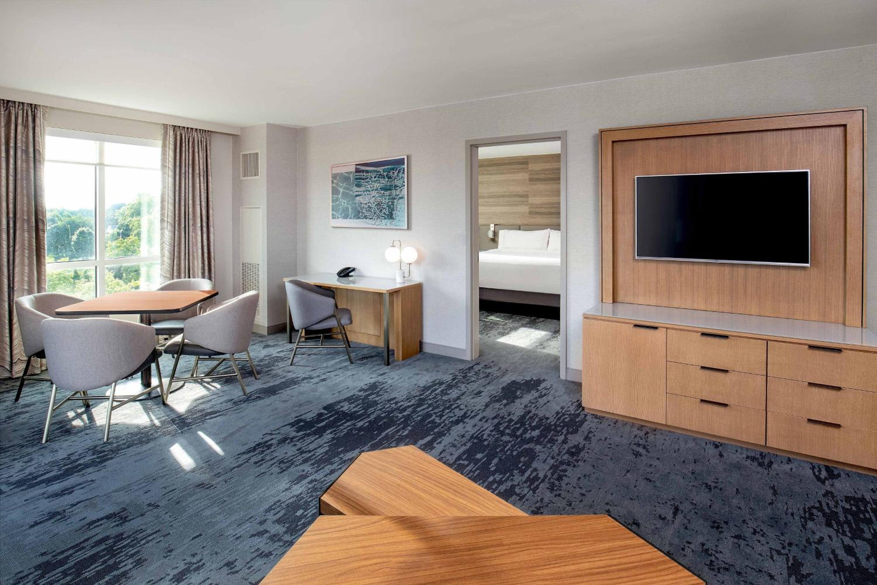 Jr Suite, Junior Suite, 1 King
